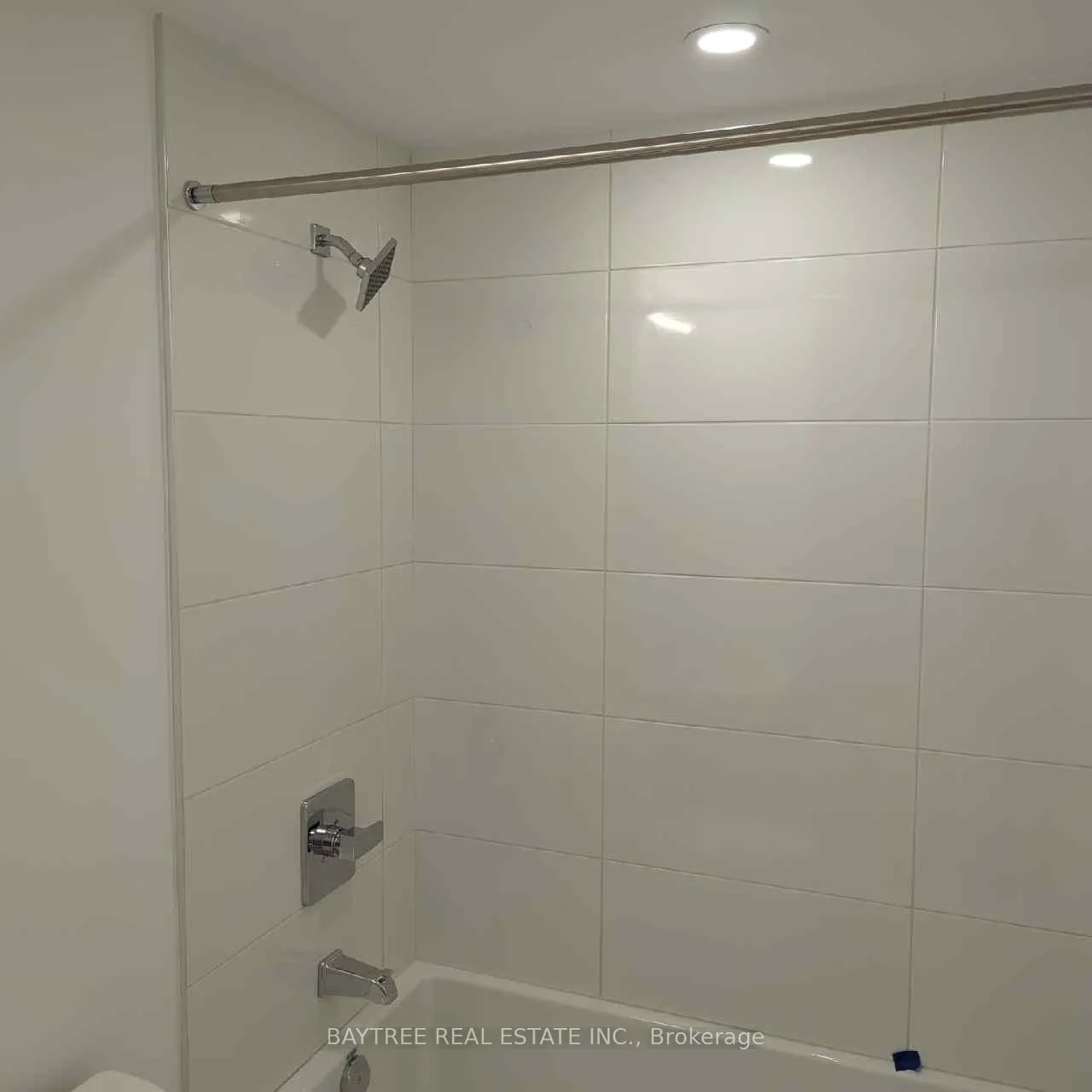 Photo 6 of Unit 2707, 395 Bloor Street E, Toronto, Cabbagetown-South St. James Town — HOMEH