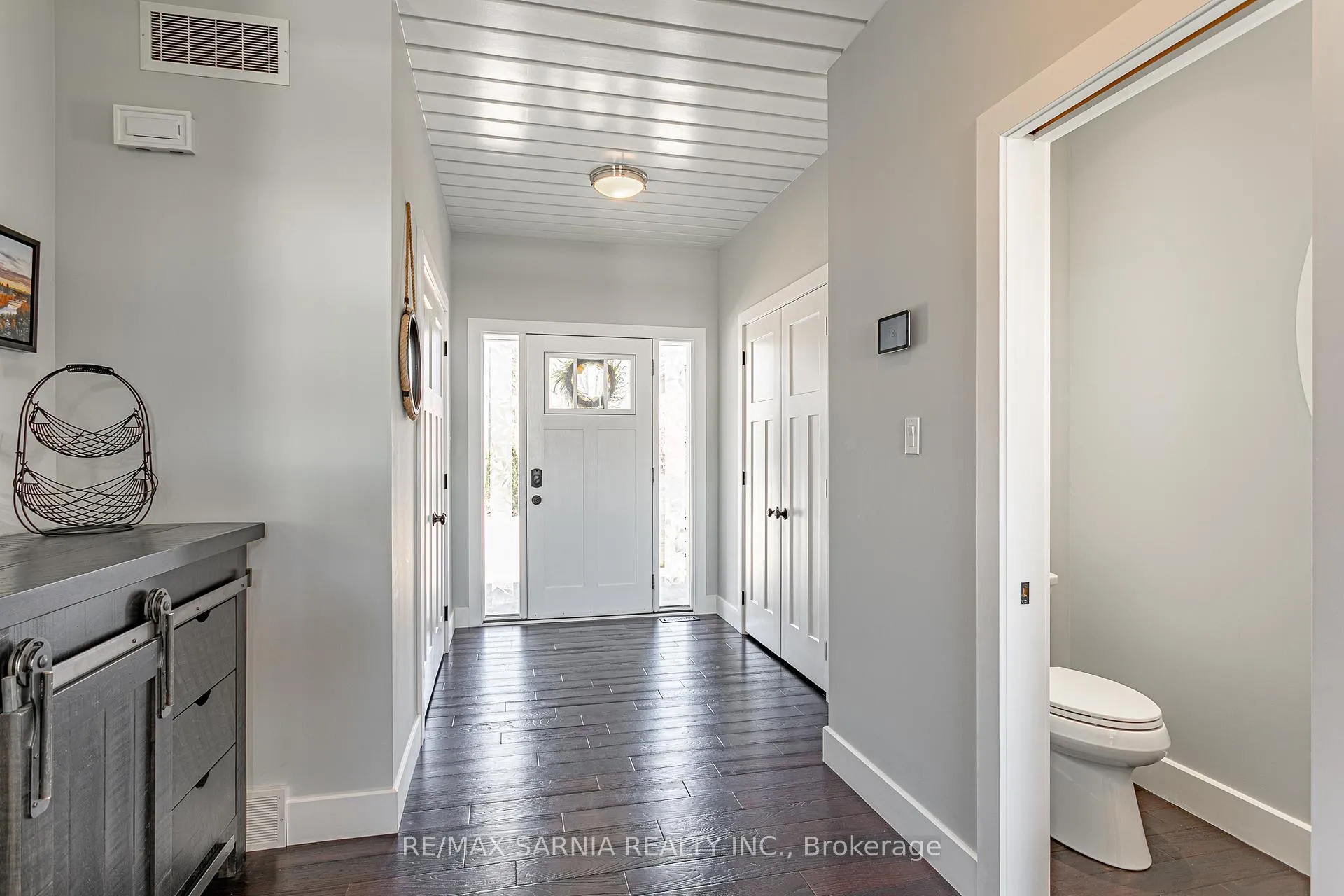 Photo 4 of 18 Centre Street, Lambton Shores, Grand Bend — HOMEH