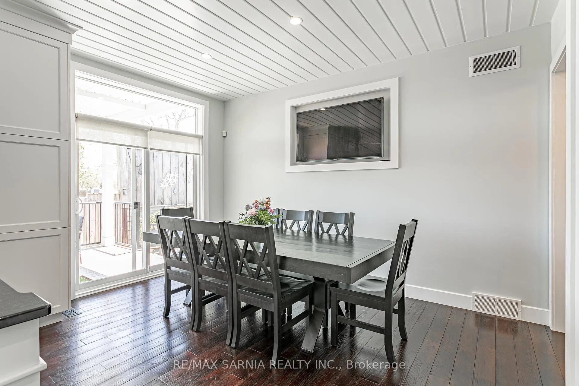 Photo 12 of 18 Centre Street, Lambton Shores, Grand Bend — HOMEH