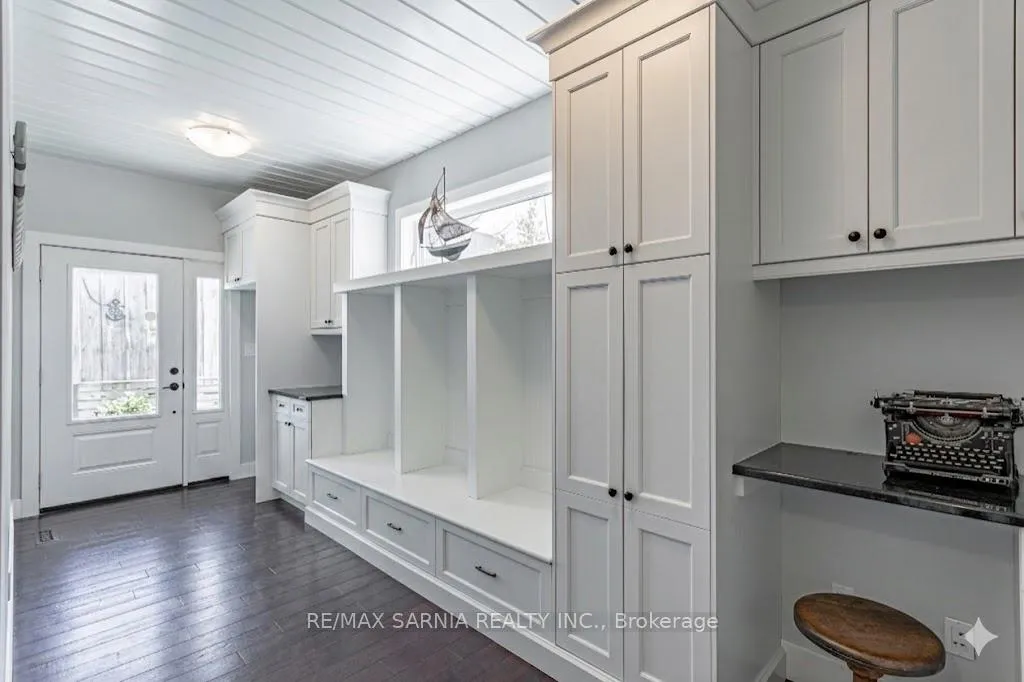 Photo 13 of 18 Centre Street, Lambton Shores, Grand Bend — HOMEH