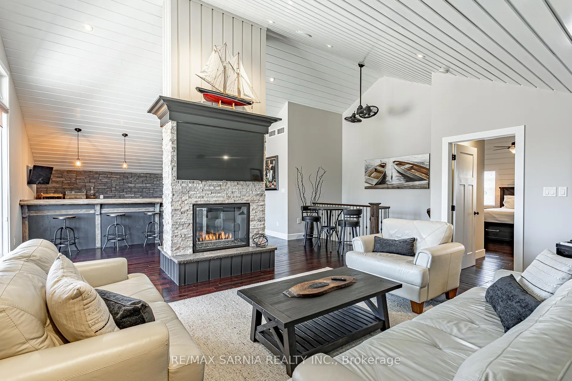 Photo 18 of 18 Centre Street, Lambton Shores, Grand Bend — HOMEH