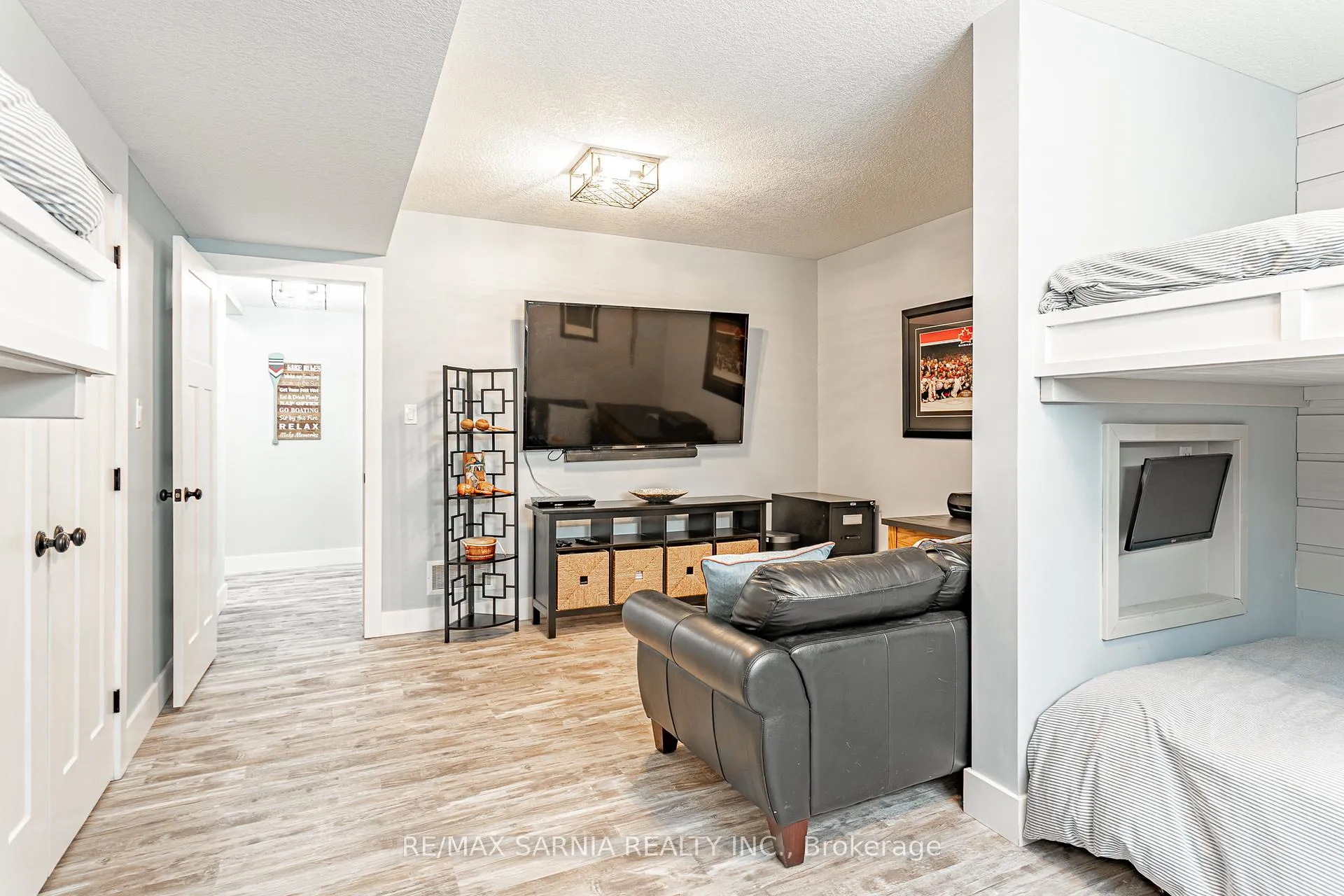 Photo 34 of 18 Centre Street, Lambton Shores, Grand Bend — HOMEH