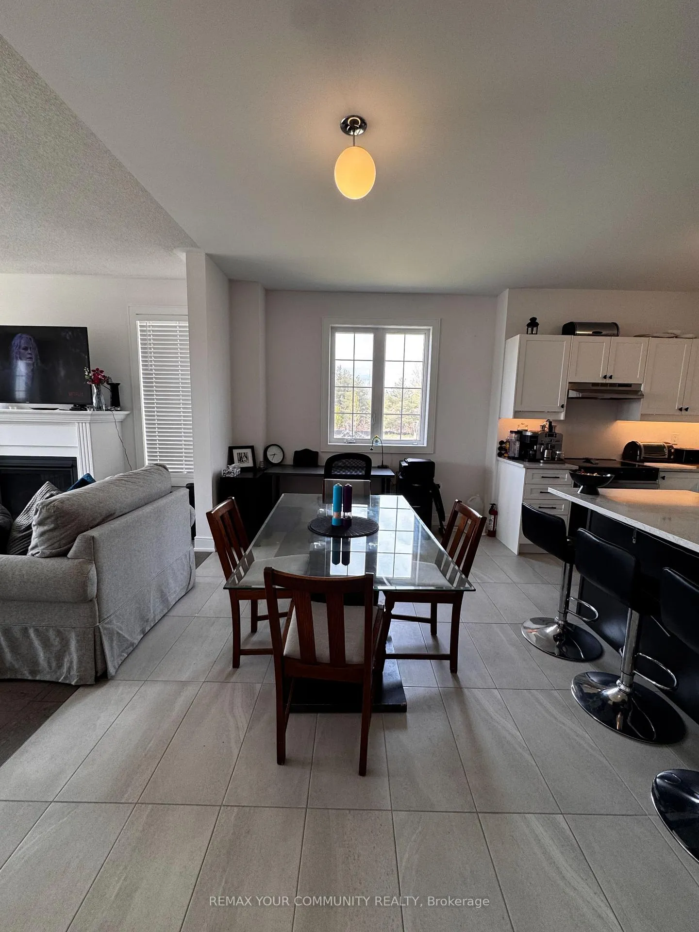 Photo 9 of Unit MAIN, 239 Duncan Street, Clearview, Stayner — HOMEH