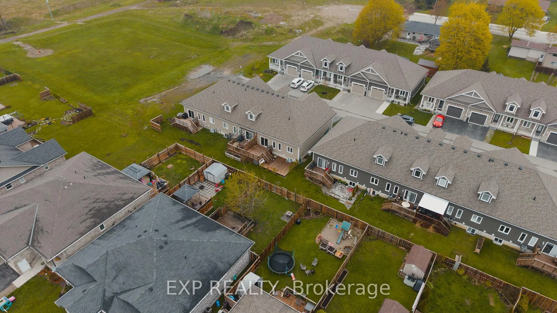 Photo 35 of Unit 18, 24 George Street N, Minto — HOMEH