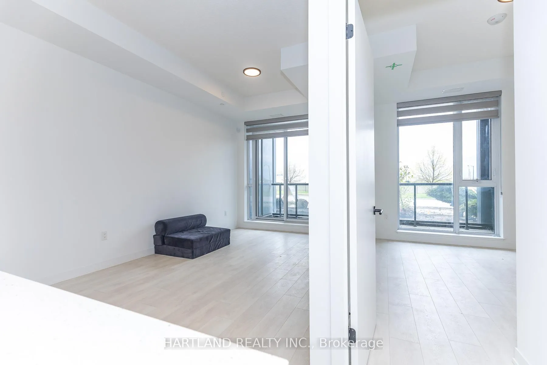 Photo 13 of Unit 107, 4878 Powers Common, Burlington, Alton — HOMEH