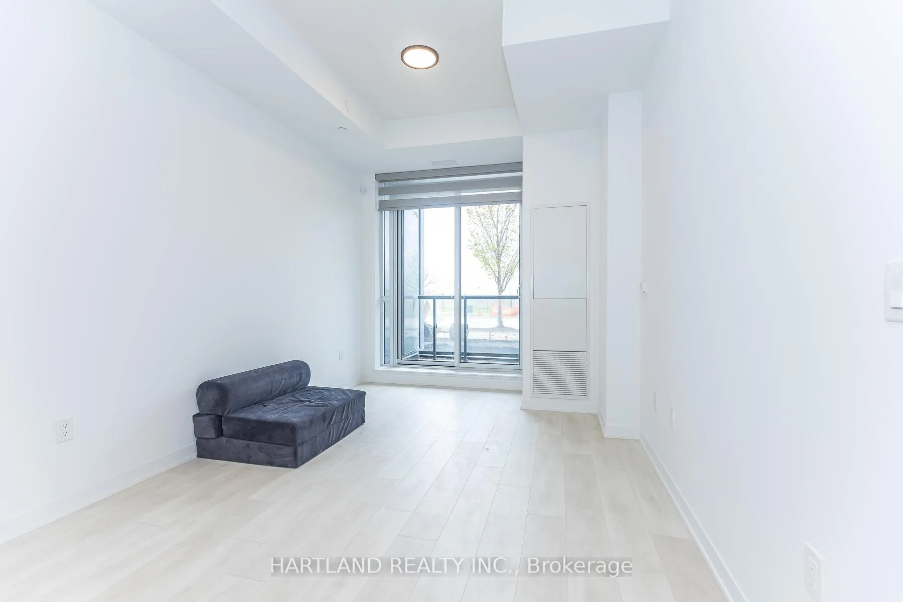 Photo 16 of Unit 107, 4878 Powers Common, Burlington, Alton — HOMEH
