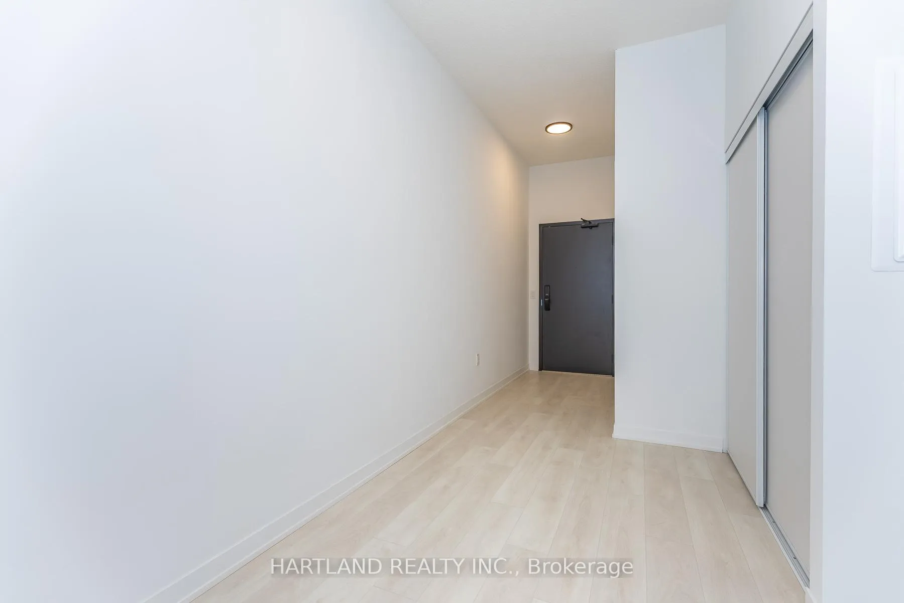 Photo 23 of Unit 107, 4878 Powers Common, Burlington, Alton — HOMEH
