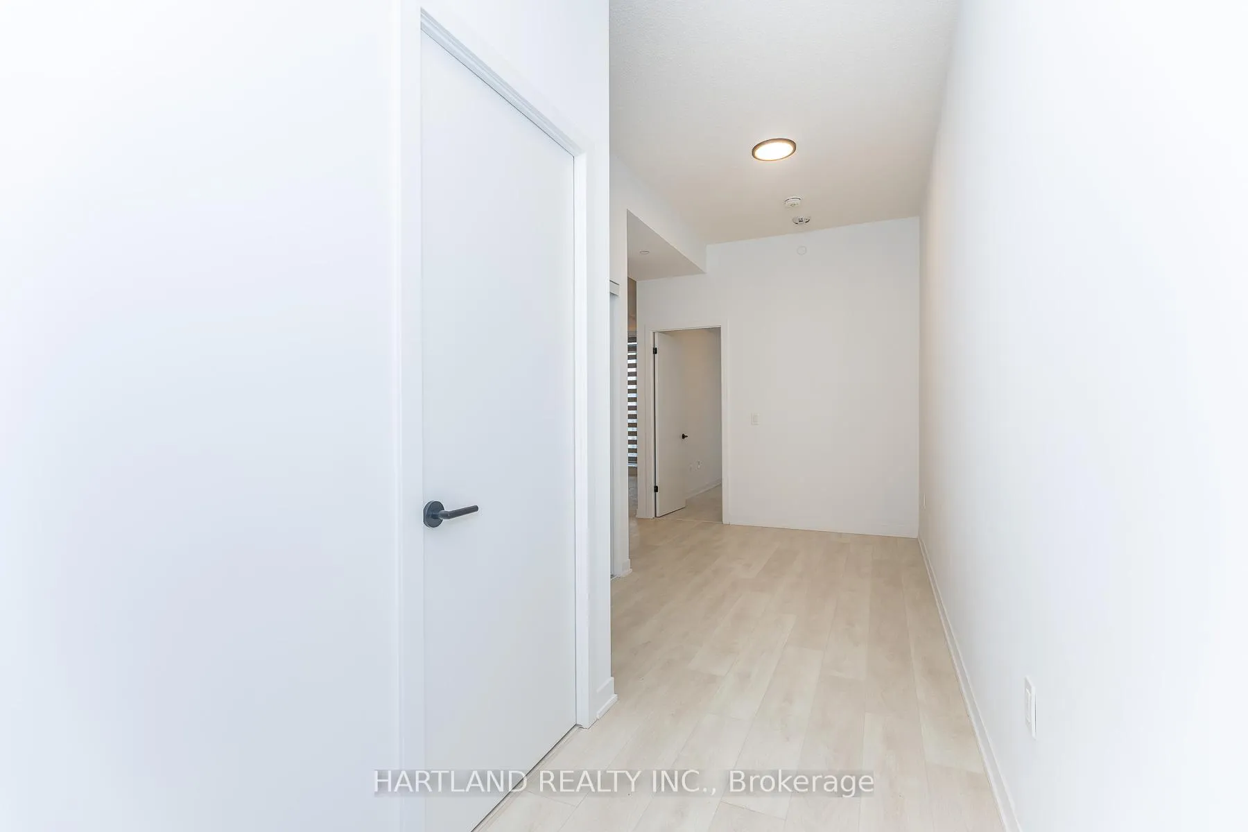 Photo 26 of Unit 107, 4878 Powers Common, Burlington, Alton — HOMEH