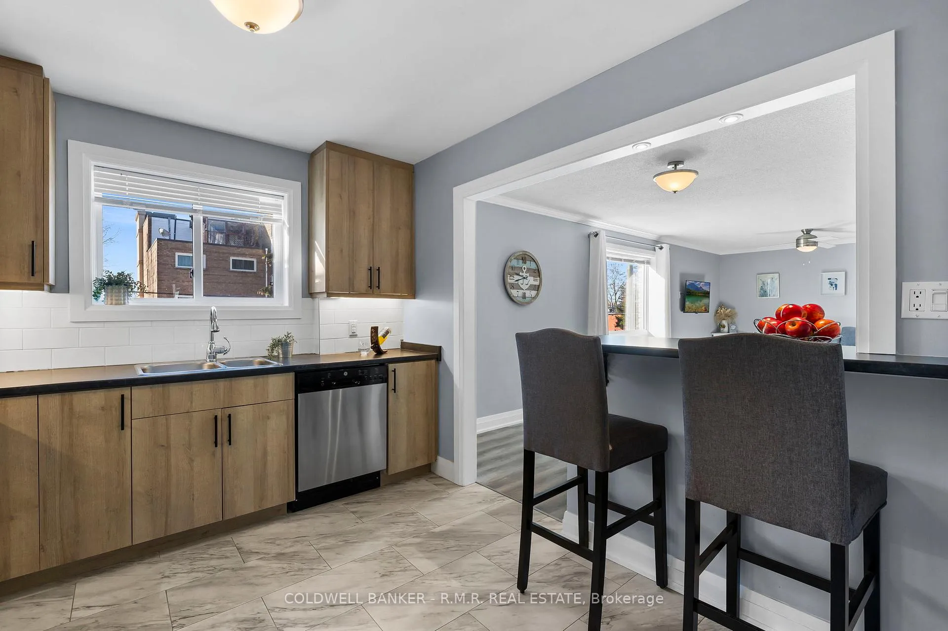 Photo 4 of Unit 201, 26 Spencer Street E, Cobourg — HOMEH