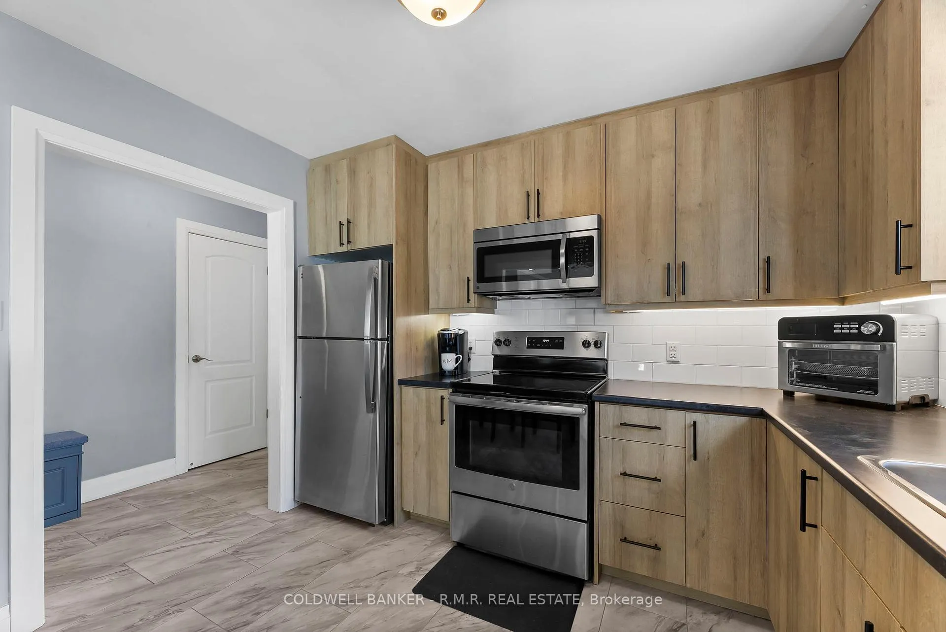 Photo 10 of Unit 201, 26 Spencer Street E, Cobourg — HOMEH