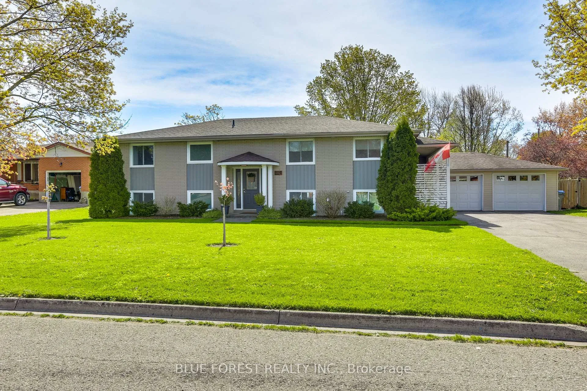 Photo 1 of 225 Coulton Drive, West Perth, Mitchell — HOMEH