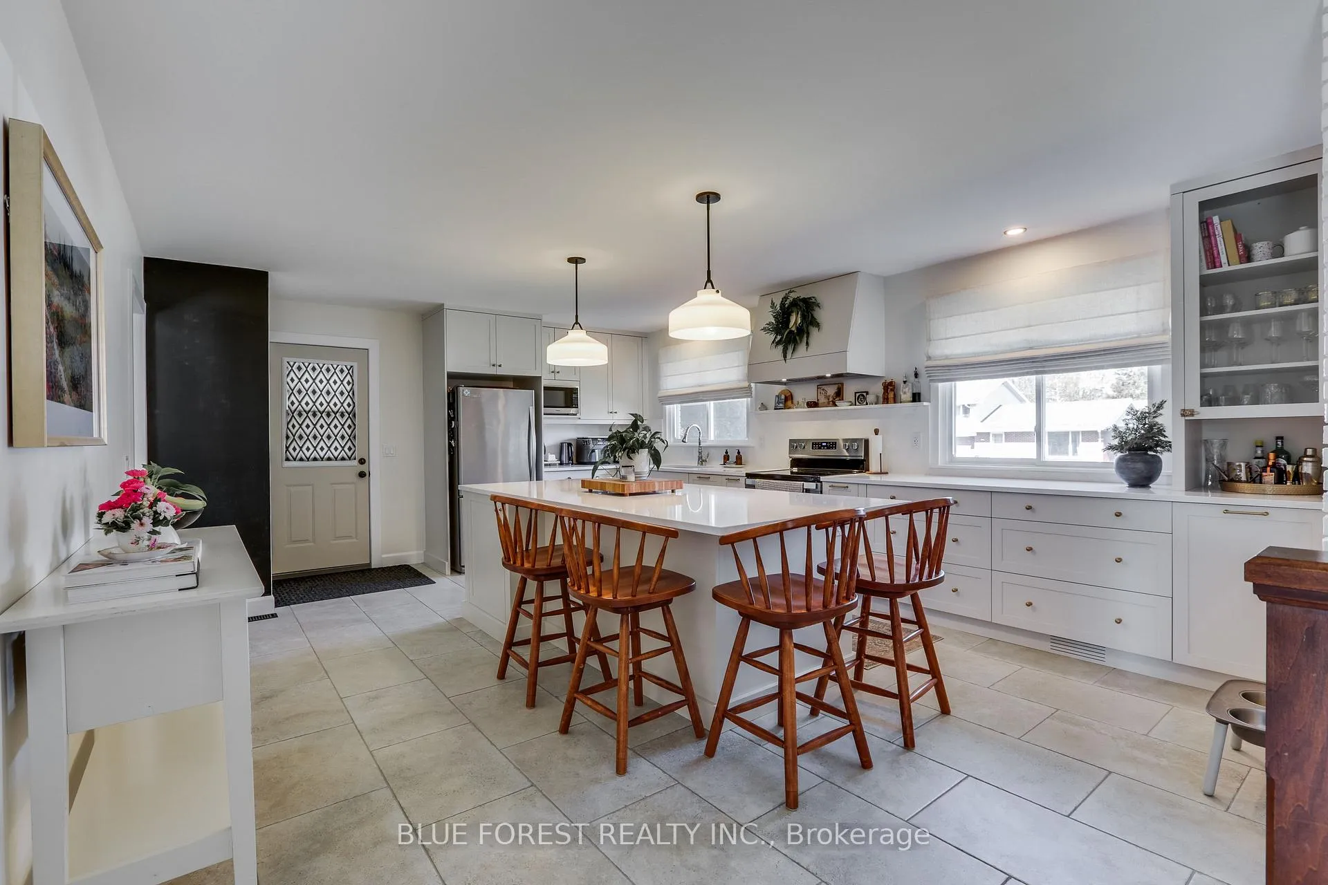Photo 2 of 225 Coulton Drive, West Perth, Mitchell — HOMEH