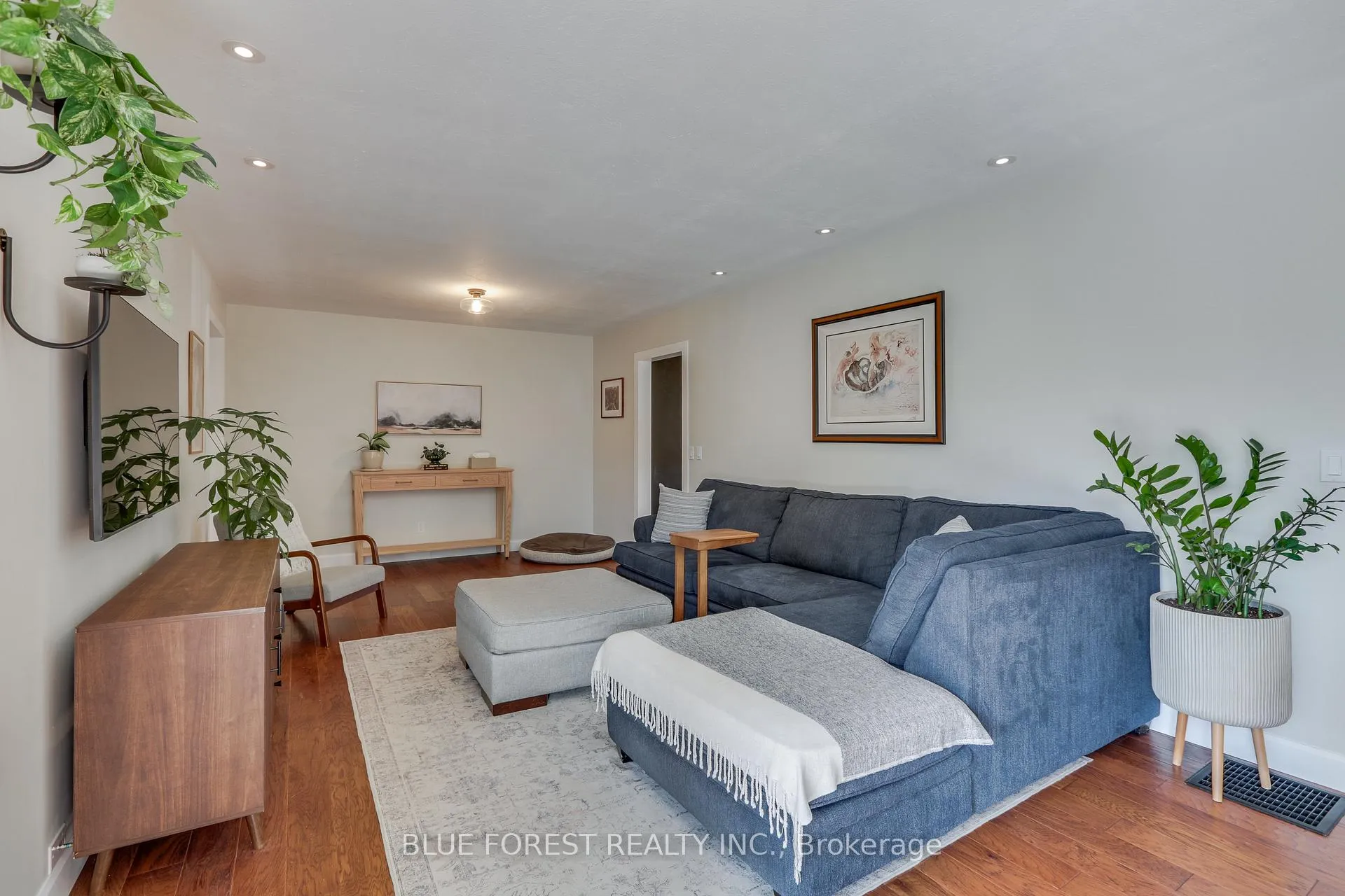 Photo 8 of 225 Coulton Drive, West Perth, Mitchell — HOMEH