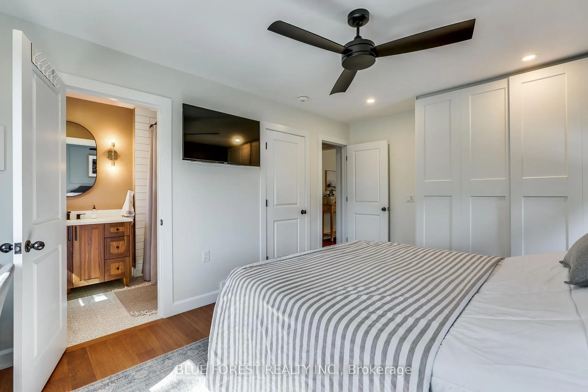 Photo 20 of 225 Coulton Drive, West Perth, Mitchell — HOMEH