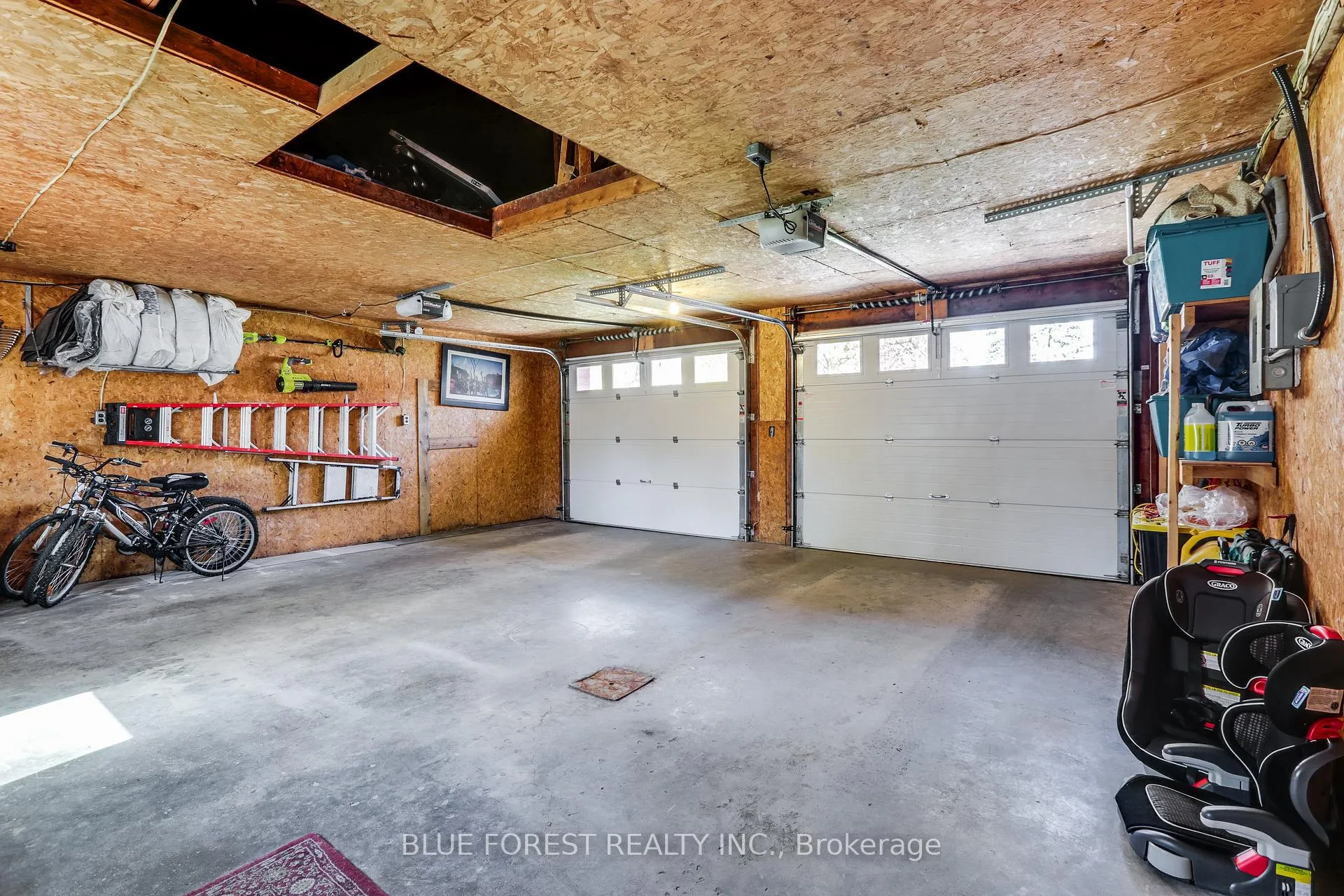 Photo 35 of 225 Coulton Drive, West Perth, Mitchell — HOMEH