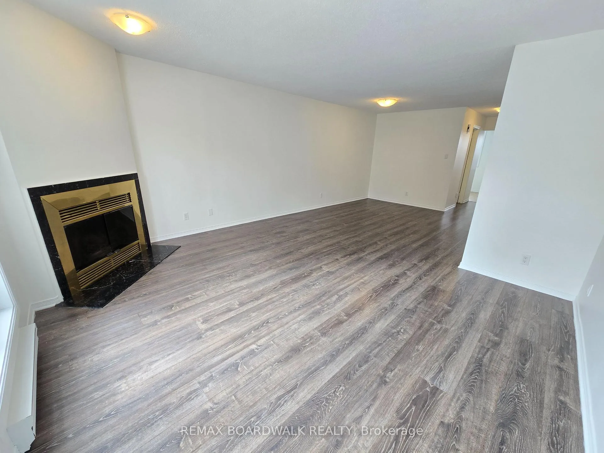 Photo 4 of 219 Briston Private, Ottawa, Hunt Club Park — HOMEH