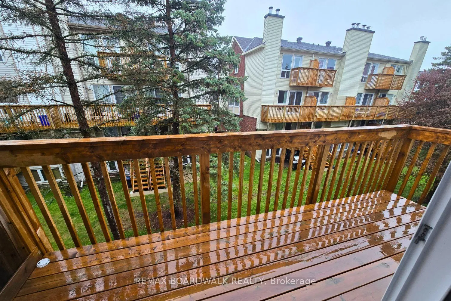 Photo 9 of 219 Briston Private, Ottawa, Hunt Club Park — HOMEH