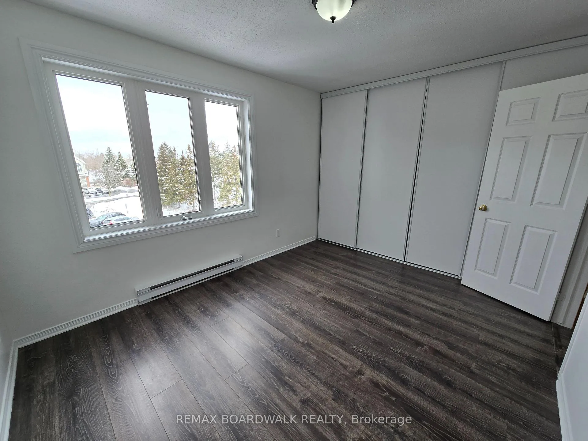 Photo 17 of 219 Briston Private, Ottawa, Hunt Club Park — HOMEH