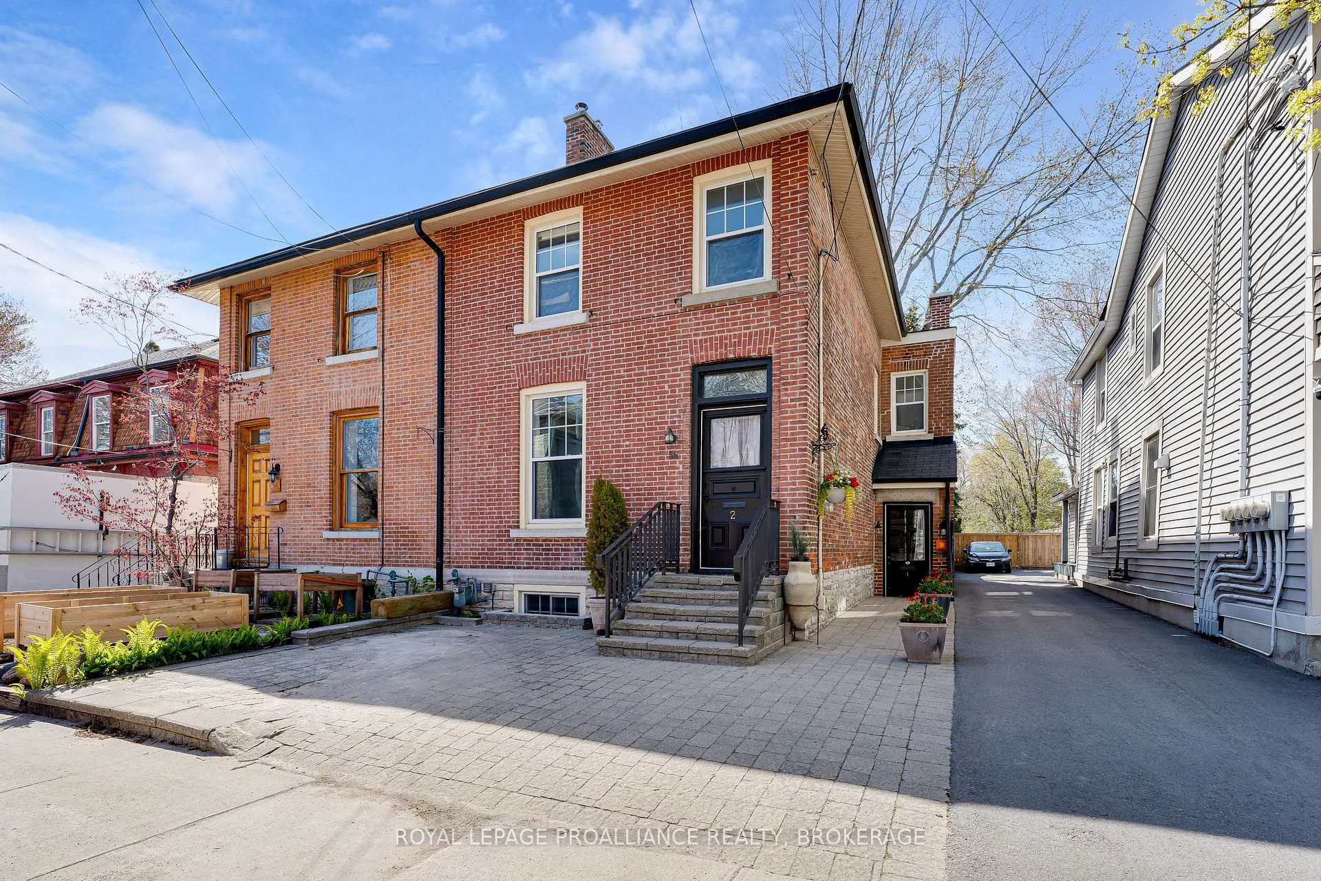 Photo 3 of 56 Wellington Street, Kingston, Central City East — HOMEH