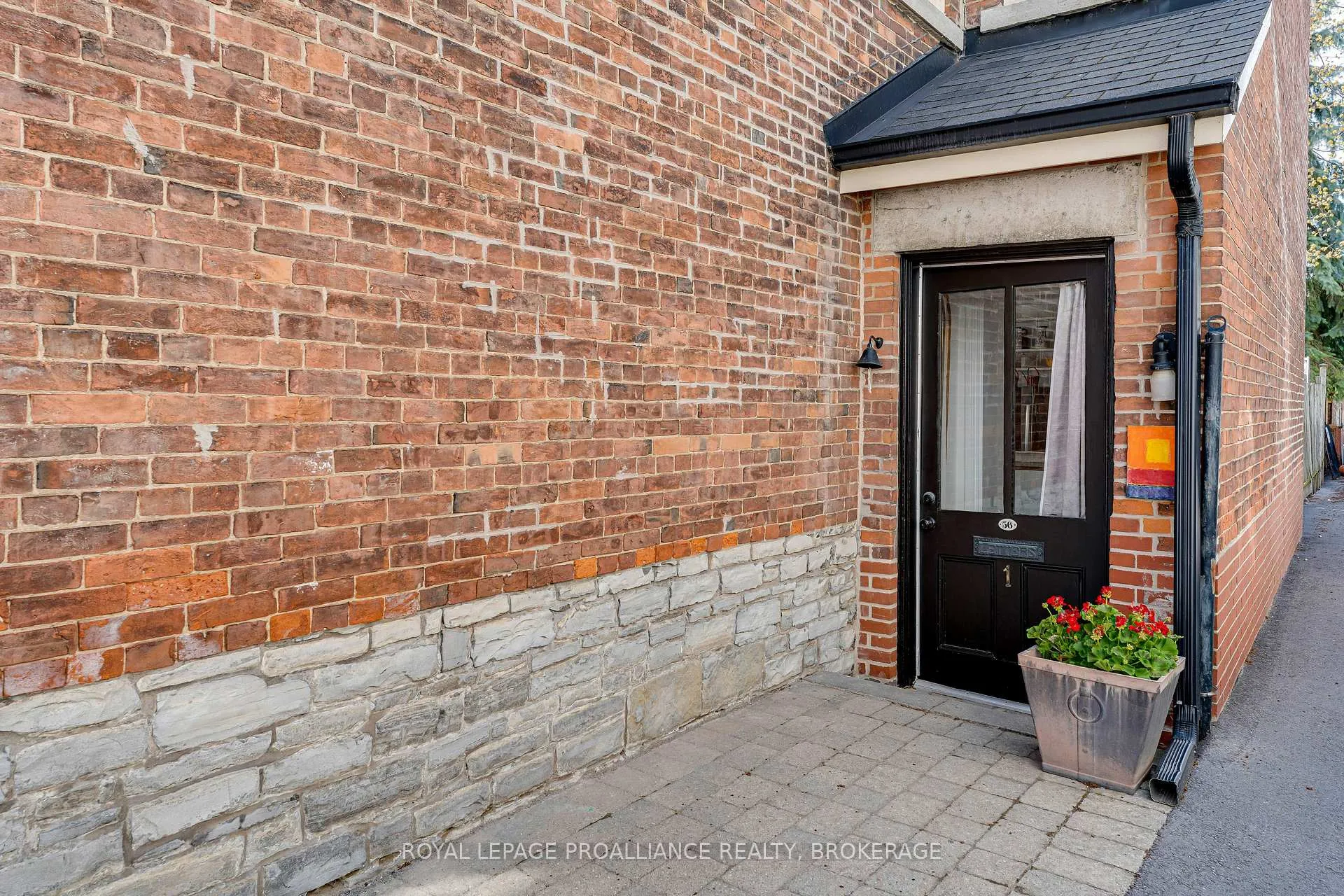 Photo 6 of 56 Wellington Street, Kingston, Central City East — HOMEH