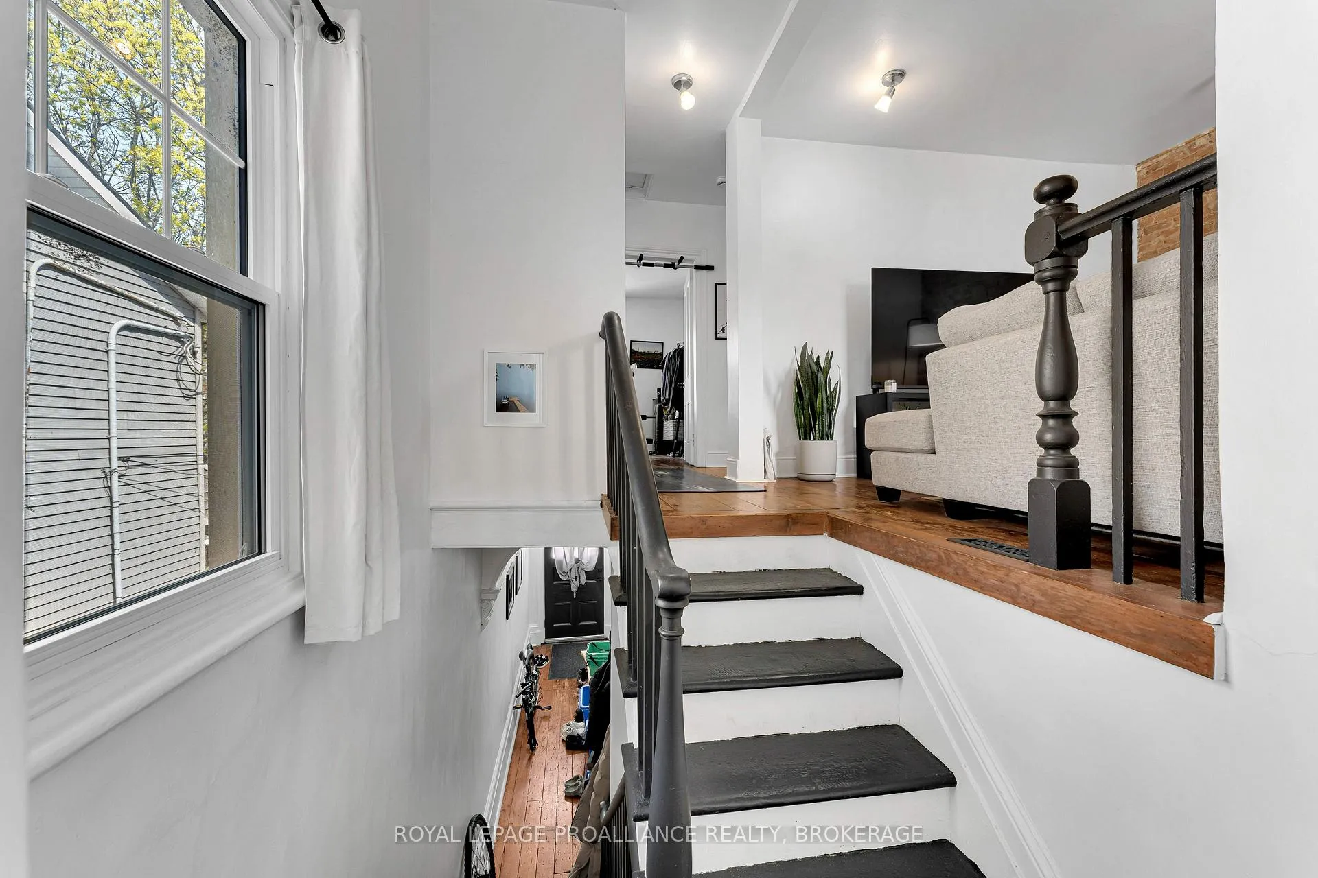 Photo 20 of 56 Wellington Street, Kingston, Central City East — HOMEH