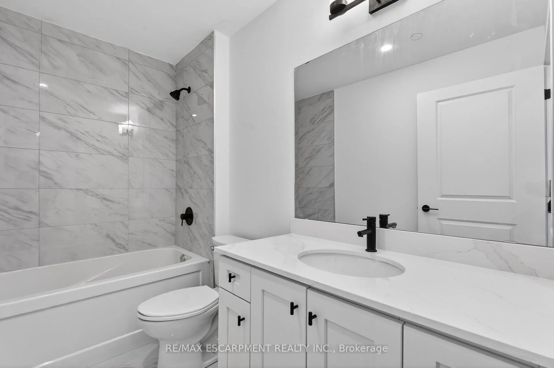 Photo 8 of Unit 707, 461 Green Road W, Hamilton, Lakeshore — HOMEH