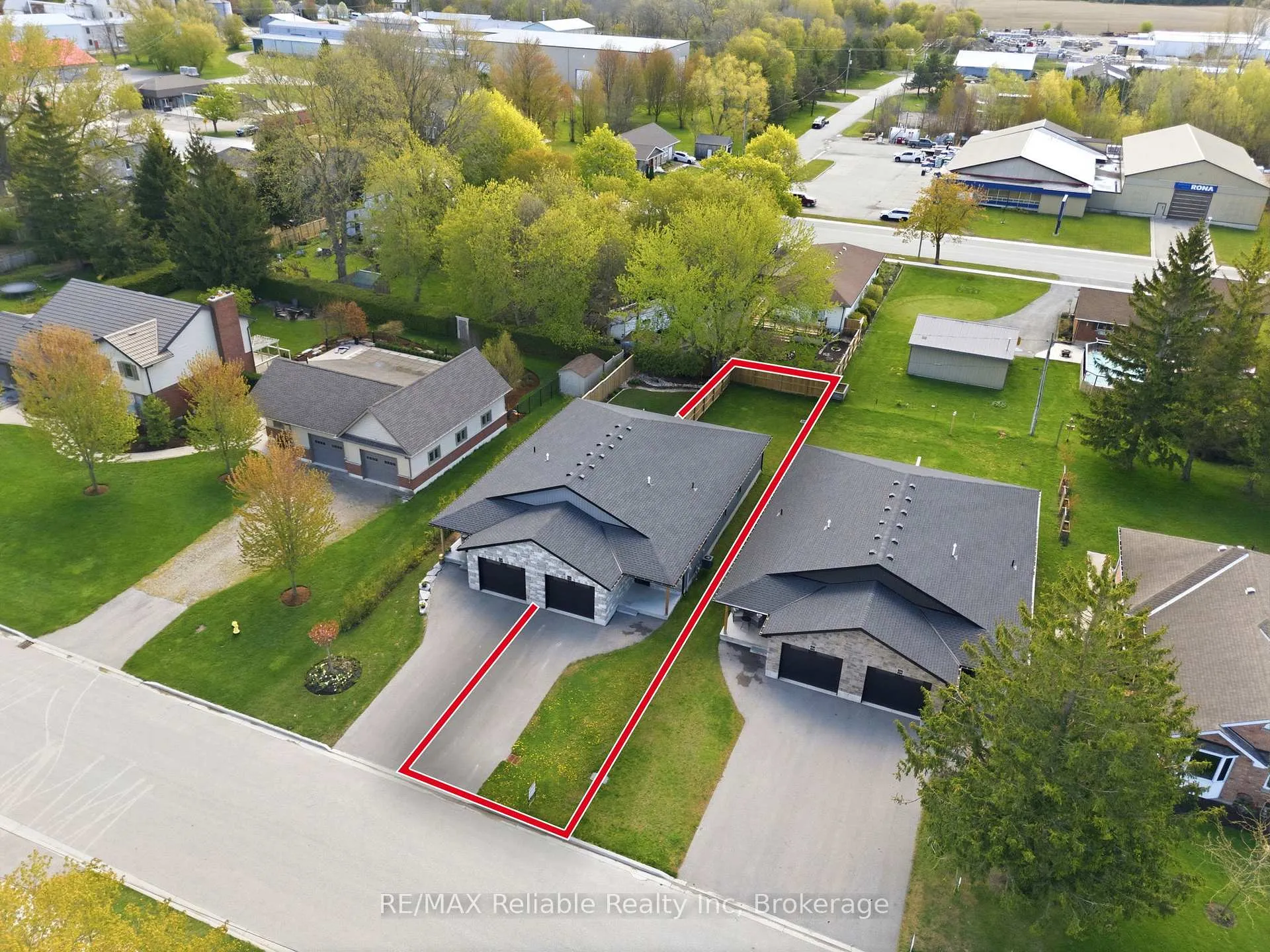 Photo 5 of 152 Sills Street, Huron East, Seaforth — HOMEH