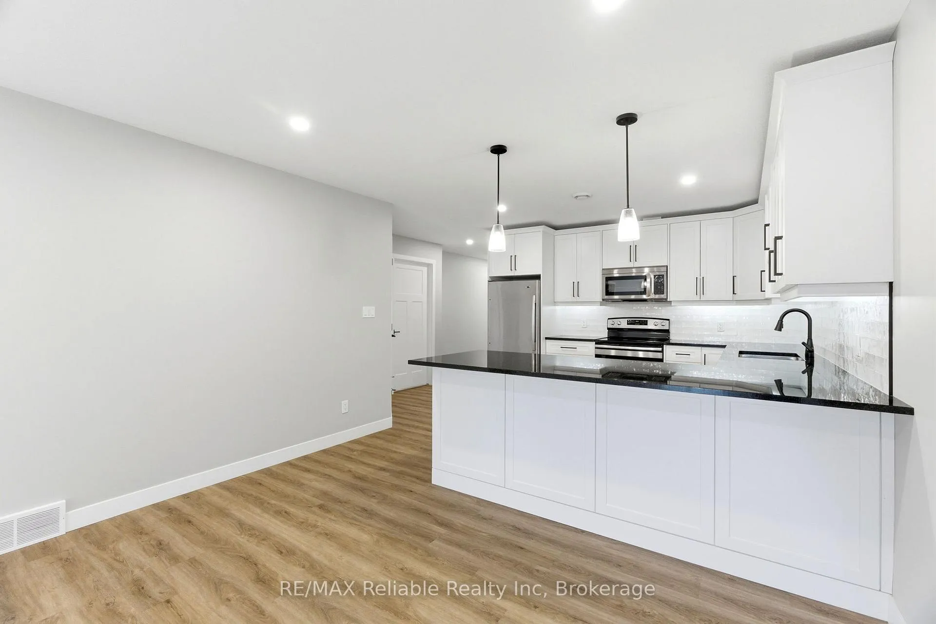 Photo 17 of 152 Sills Street, Huron East, Seaforth — HOMEH