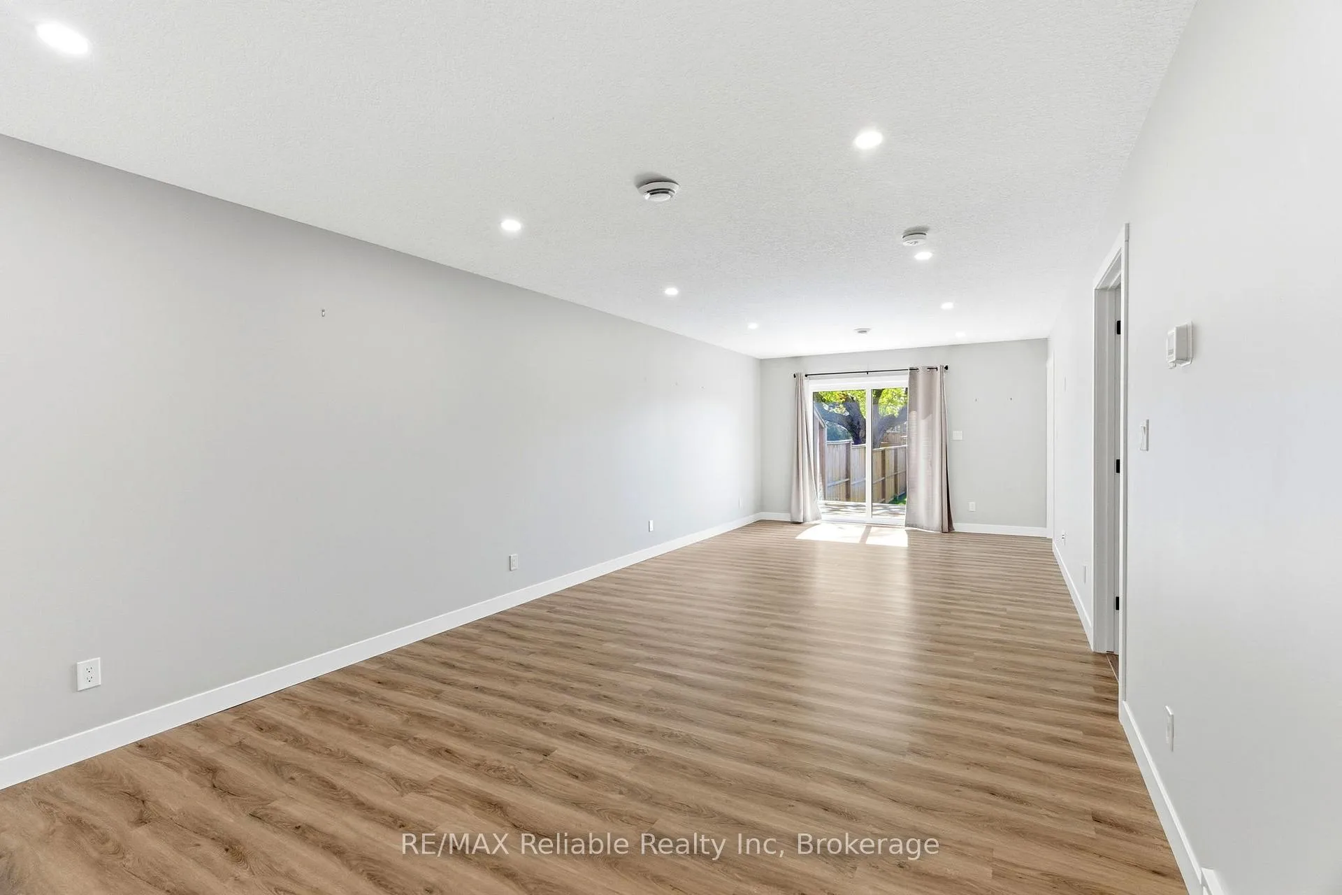 Photo 19 of 152 Sills Street, Huron East, Seaforth — HOMEH