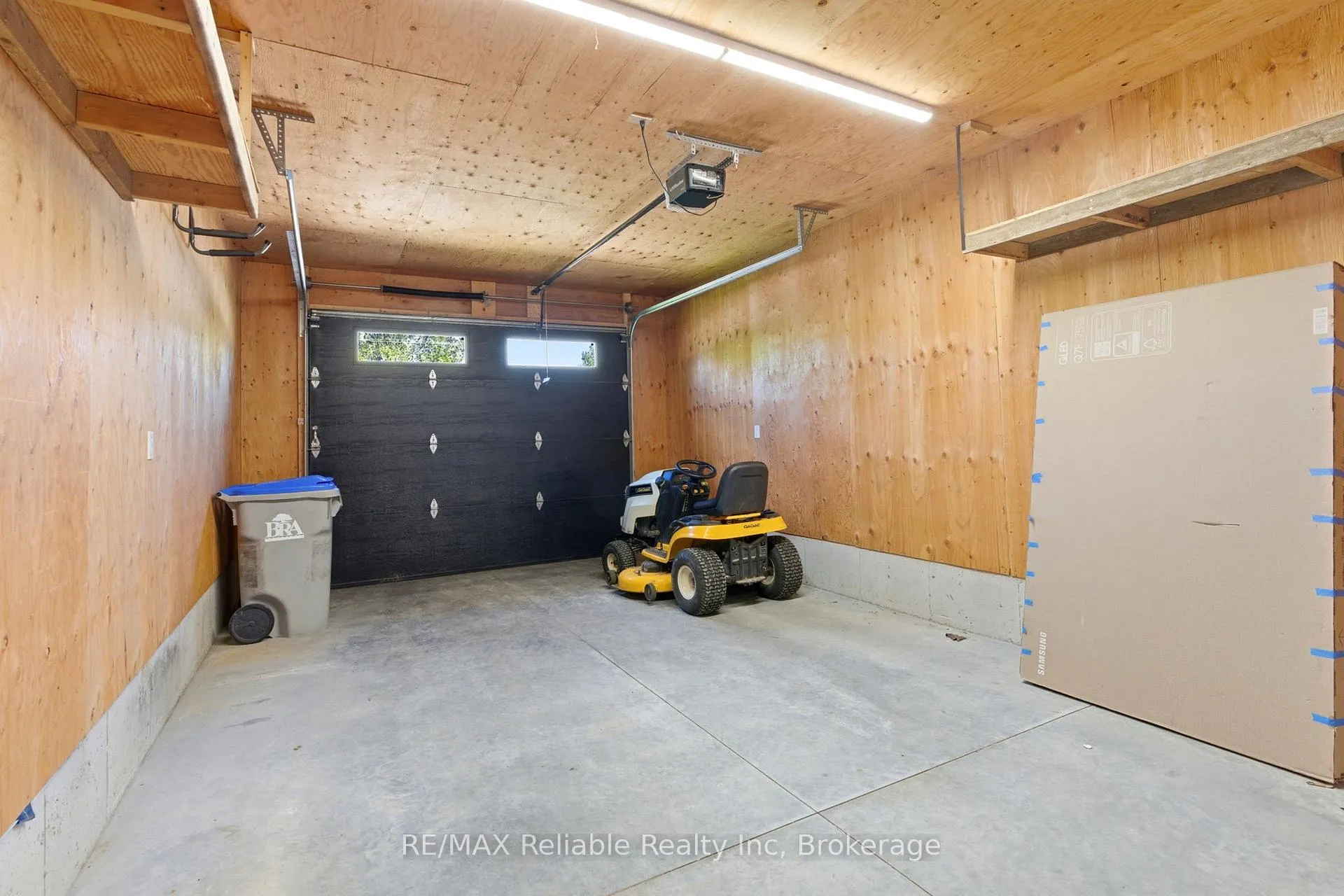 Photo 33 of 152 Sills Street, Huron East, Seaforth — HOMEH