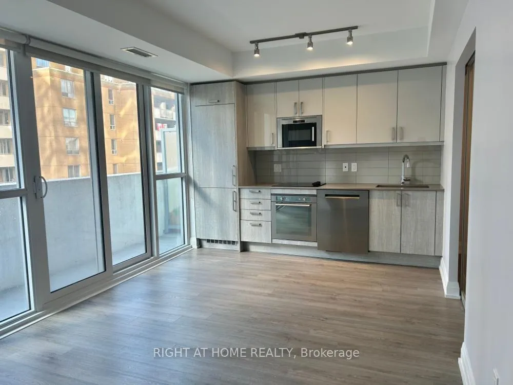 Photo 2 of Unit 605, 77 Mutual Street, Toronto, Church-Yonge Corridor — HOMEH