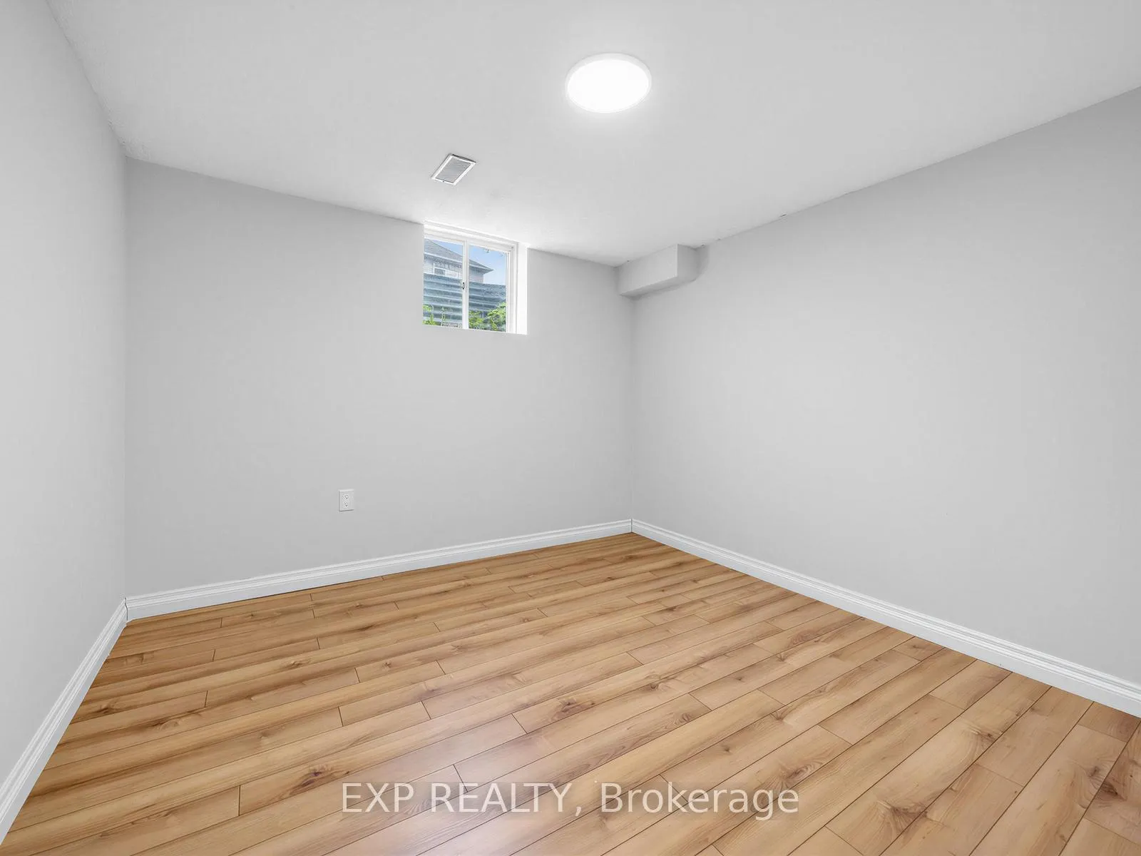 Photo 33 of 5697 Condor Place, Mississauga, East Credit — HOMEH