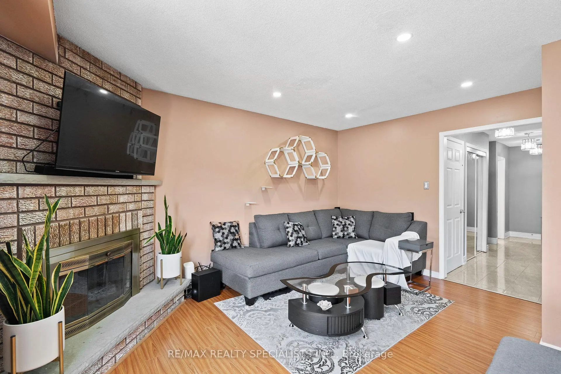 Photo 14 of 121 Tulip Drive, Brampton, Fletcher's Creek South — HOMEH