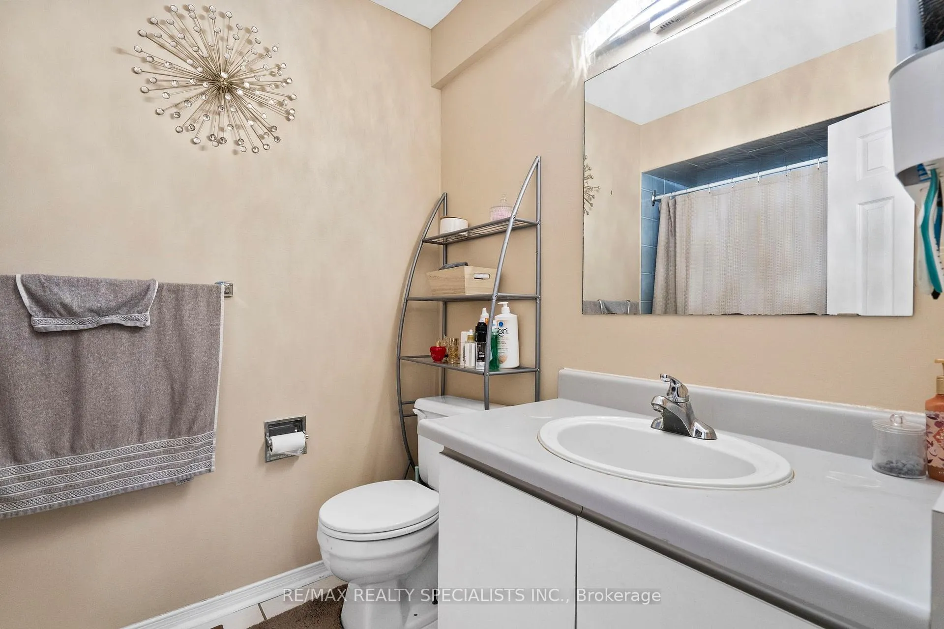 Photo 21 of 121 Tulip Drive, Brampton, Fletcher's Creek South — HOMEH