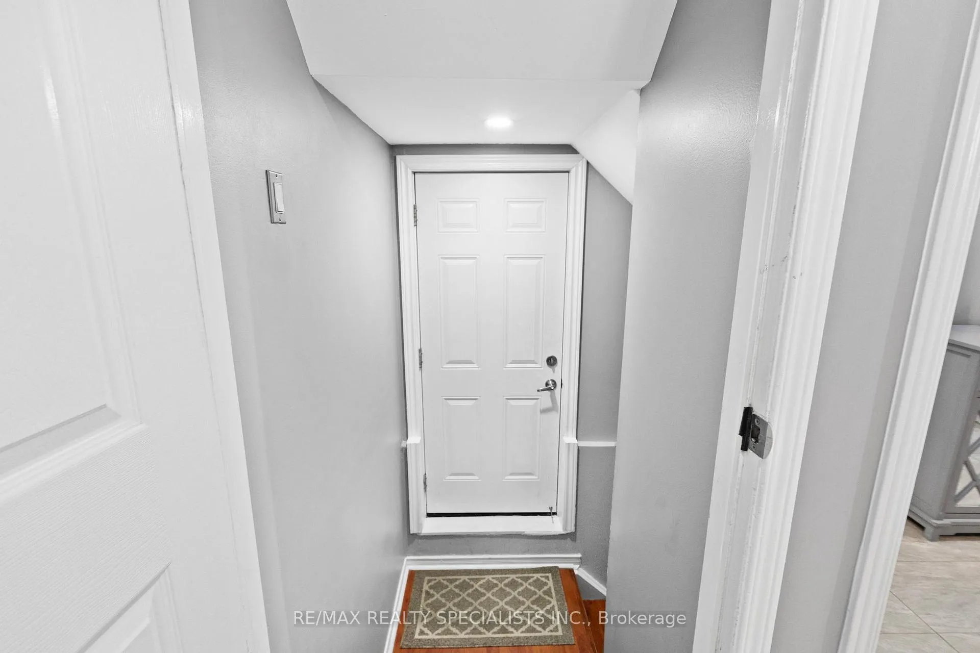 Photo 32 of 121 Tulip Drive, Brampton, Fletcher's Creek South — HOMEH