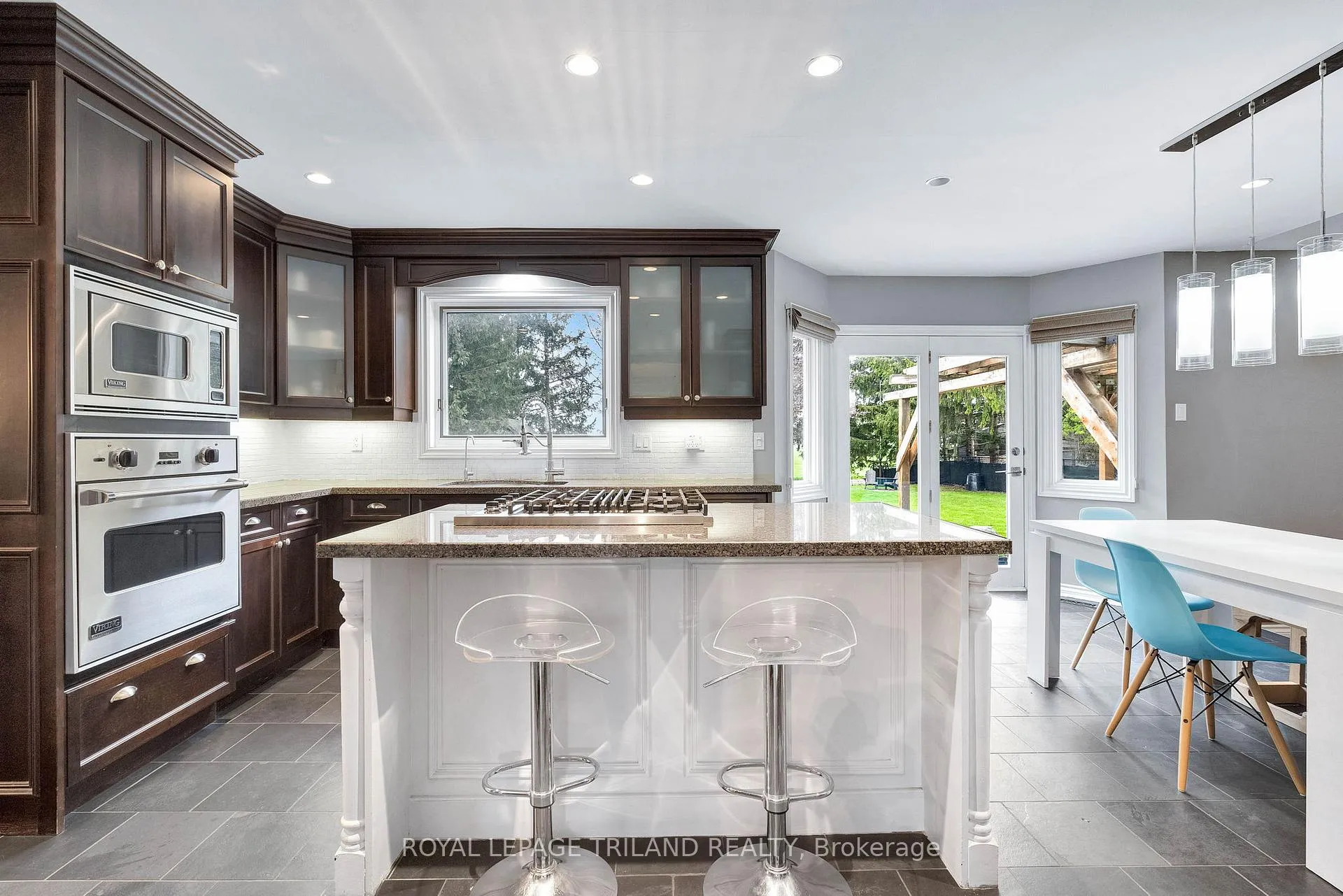 Photo 13 of 148 Salisbury Drive, Middlesex Centre, Birr — HOMEH