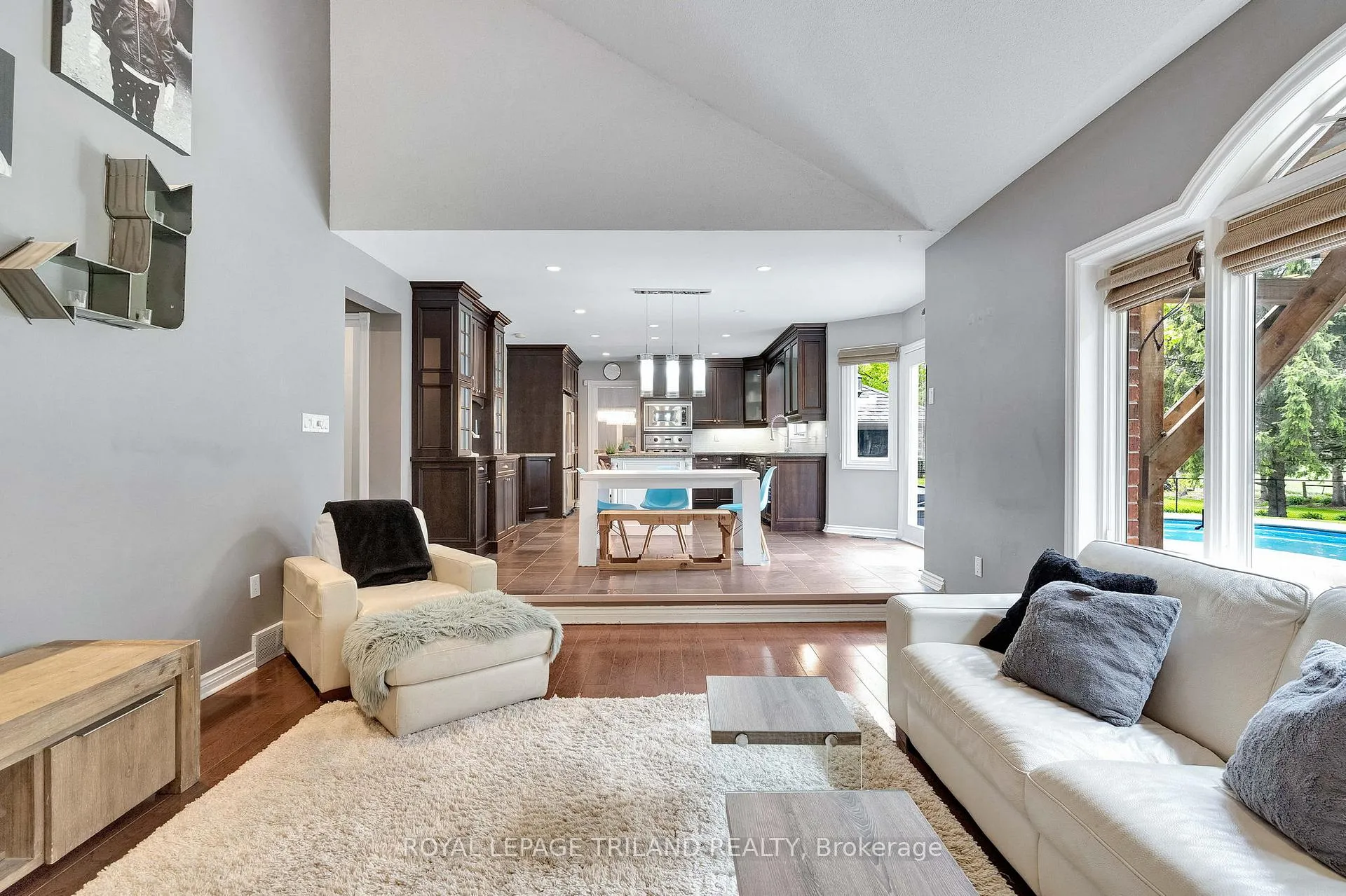 Photo 22 of 148 Salisbury Drive, Middlesex Centre, Birr — HOMEH