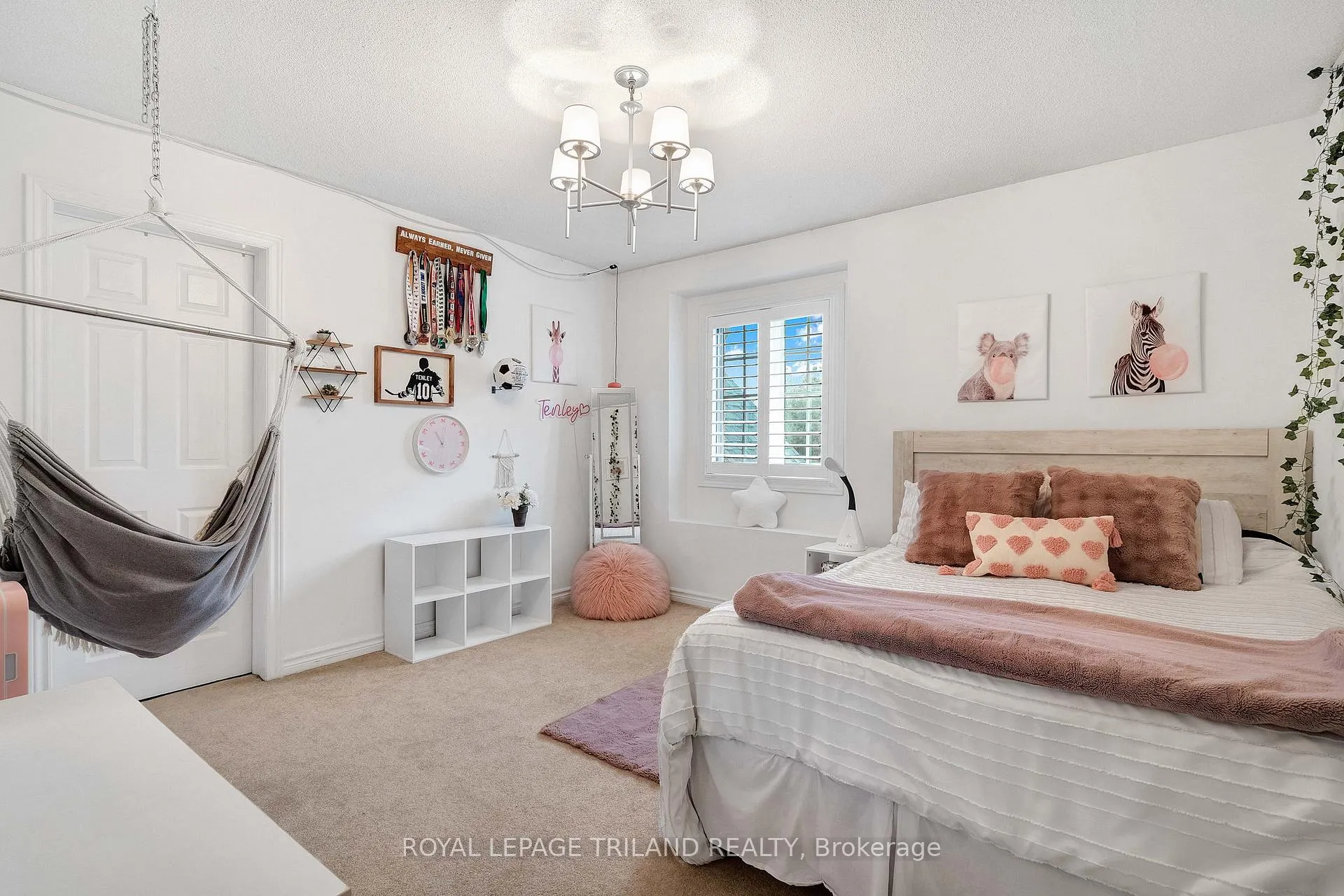Photo 30 of 148 Salisbury Drive, Middlesex Centre, Birr — HOMEH