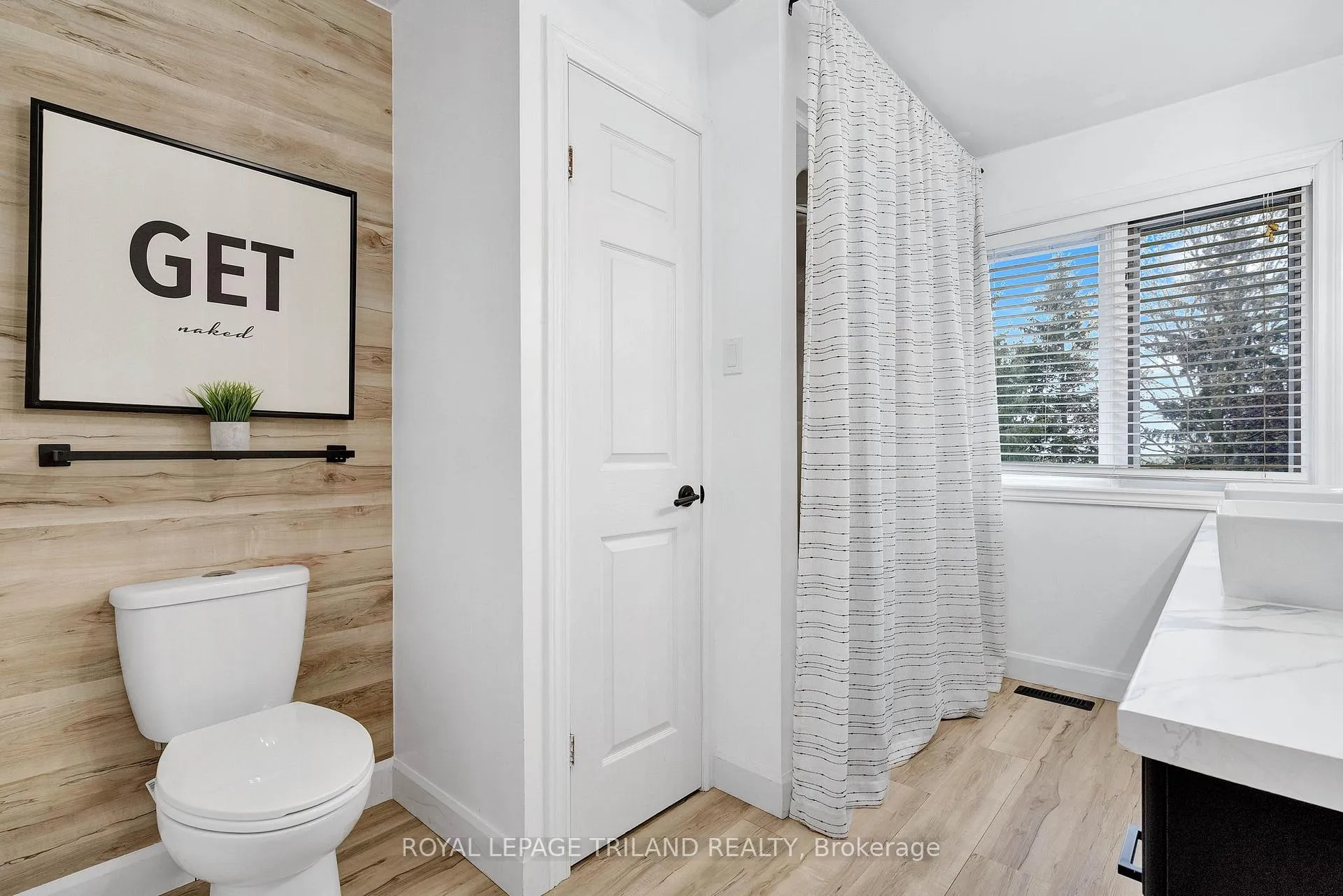 Photo 35 of 148 Salisbury Drive, Middlesex Centre, Birr — HOMEH