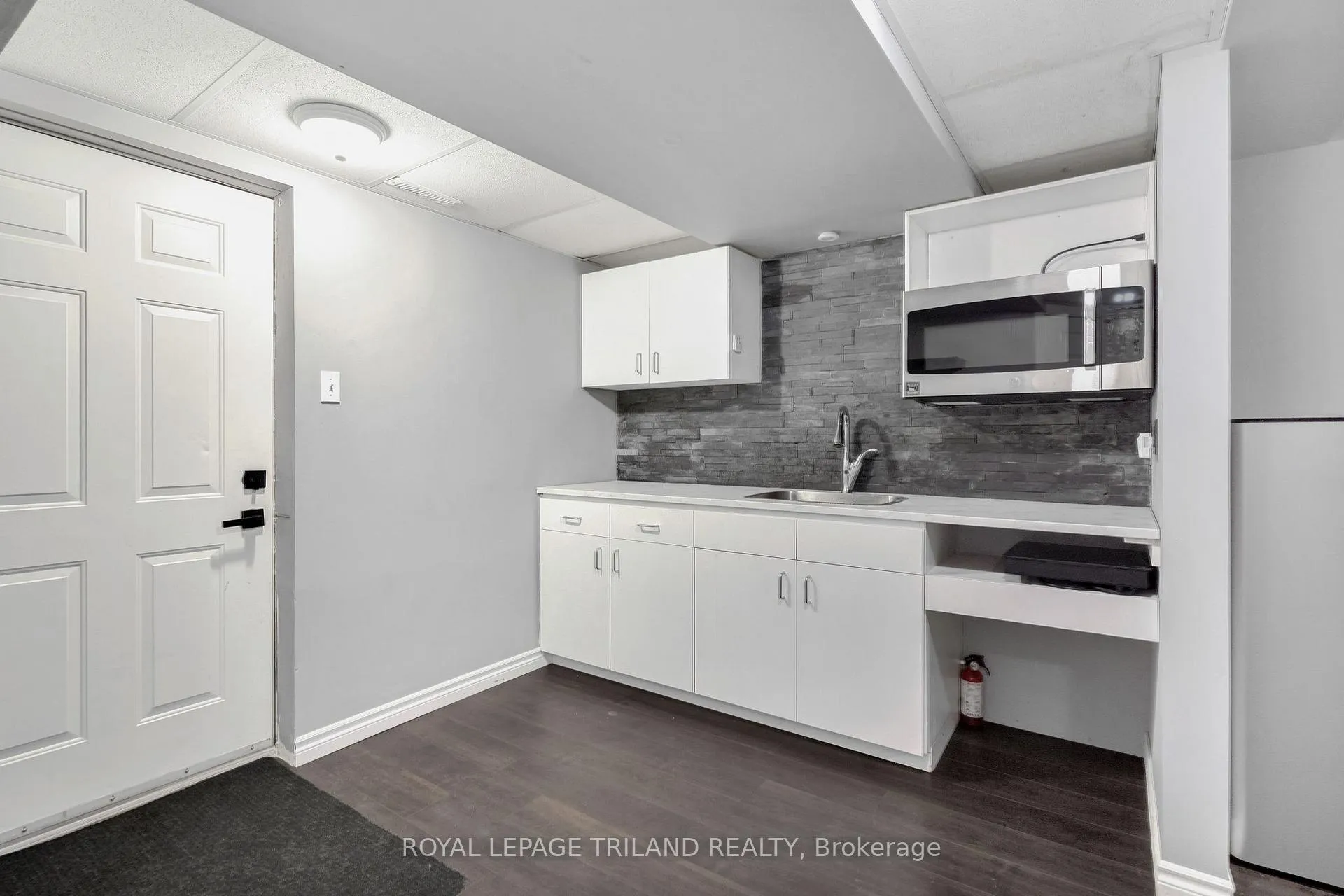 Photo 38 of 148 Salisbury Drive, Middlesex Centre, Birr — HOMEH