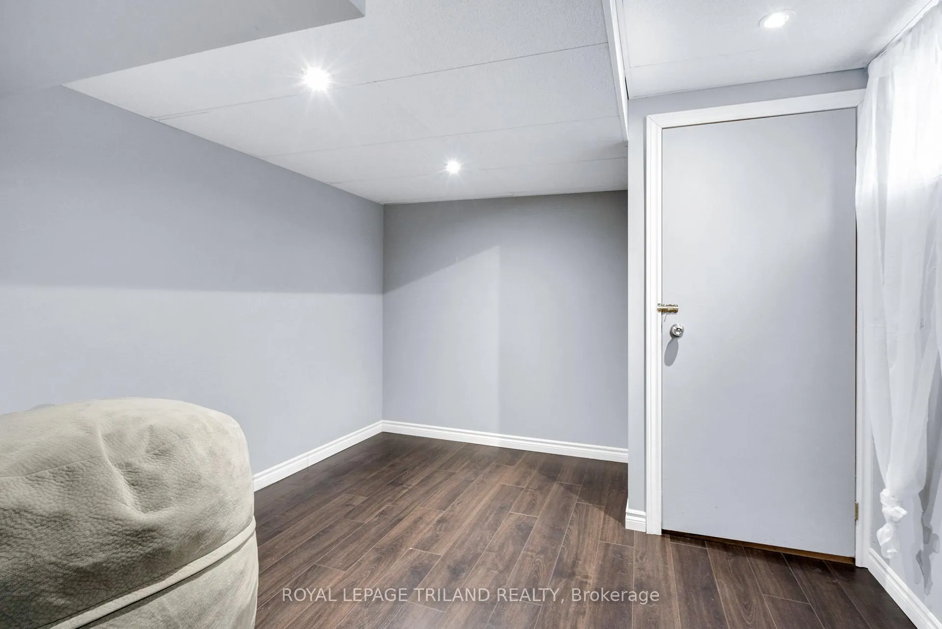 Photo 40 of 148 Salisbury Drive, Middlesex Centre, Birr — HOMEH