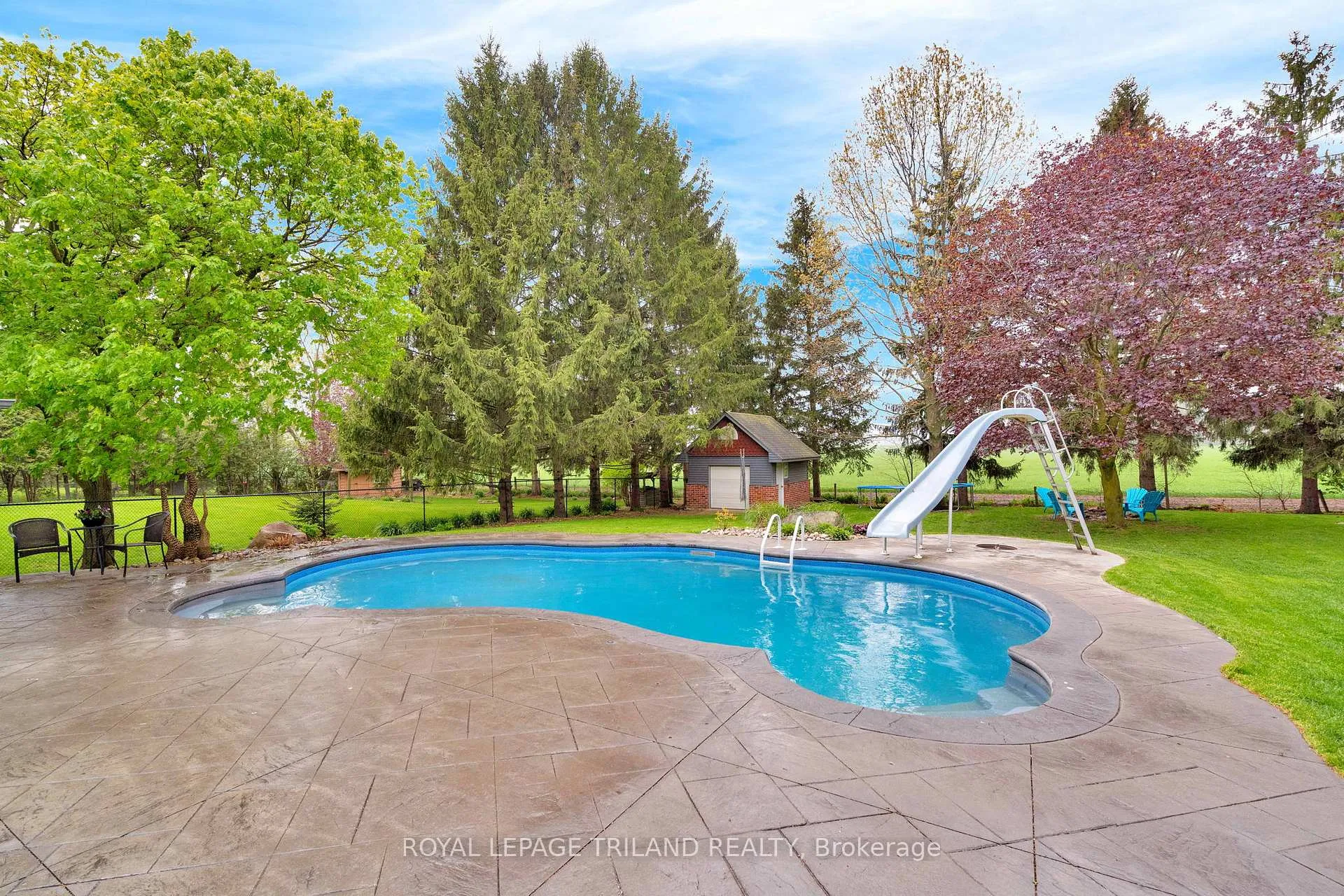 Photo 42 of 148 Salisbury Drive, Middlesex Centre, Birr — HOMEH