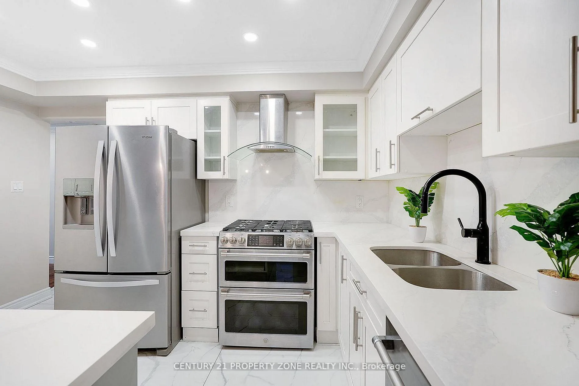 Photo 13 of 4 Garbutt Crescent, Brampton, Northwood Park — HOMEH