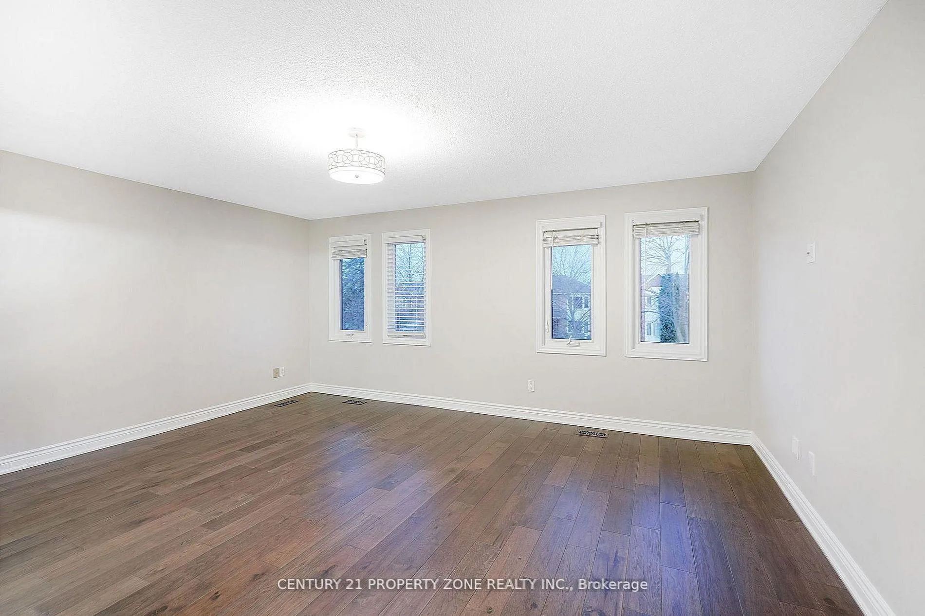 Photo 16 of 4 Garbutt Crescent, Brampton, Northwood Park — HOMEH