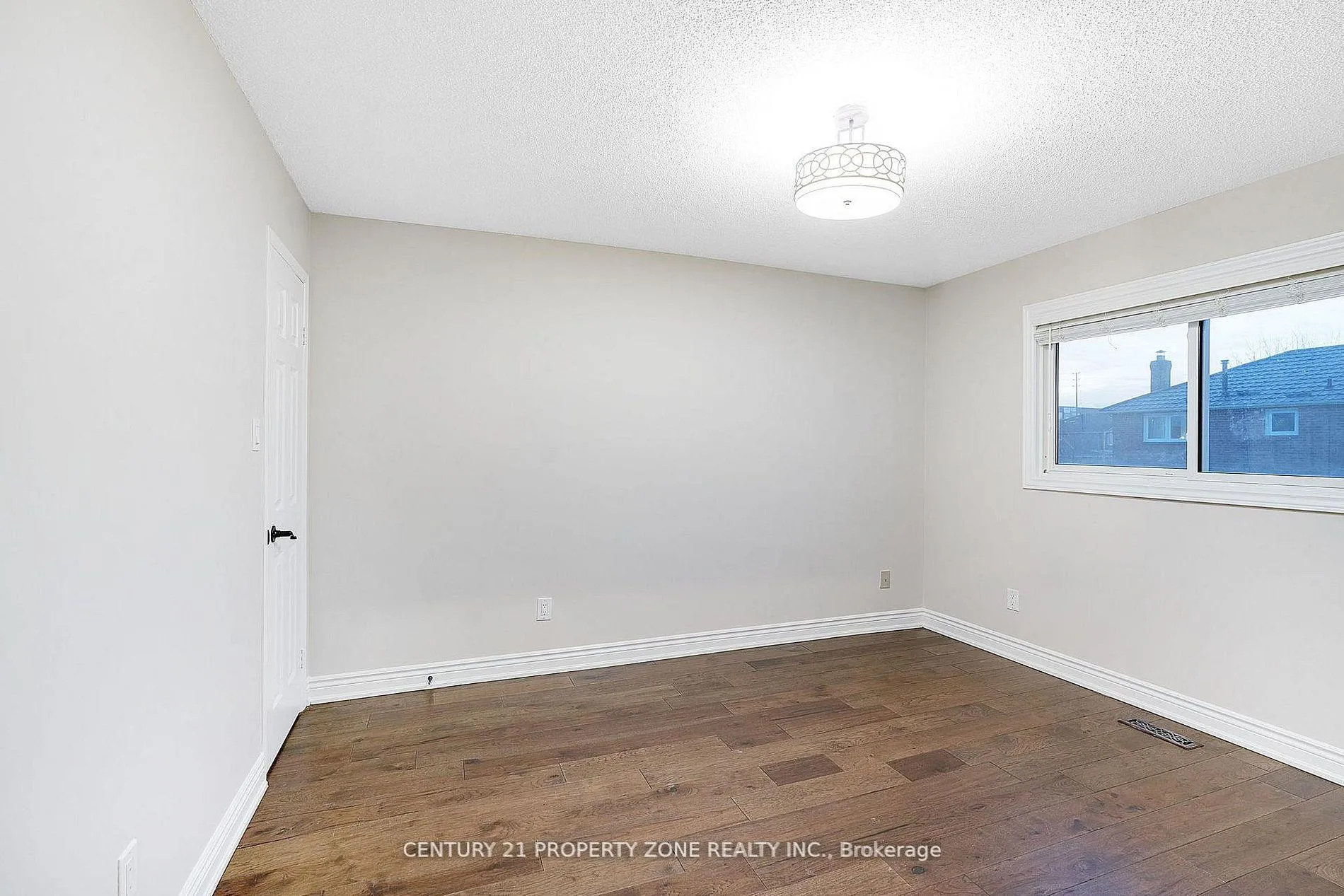Photo 24 of 4 Garbutt Crescent, Brampton, Northwood Park — HOMEH