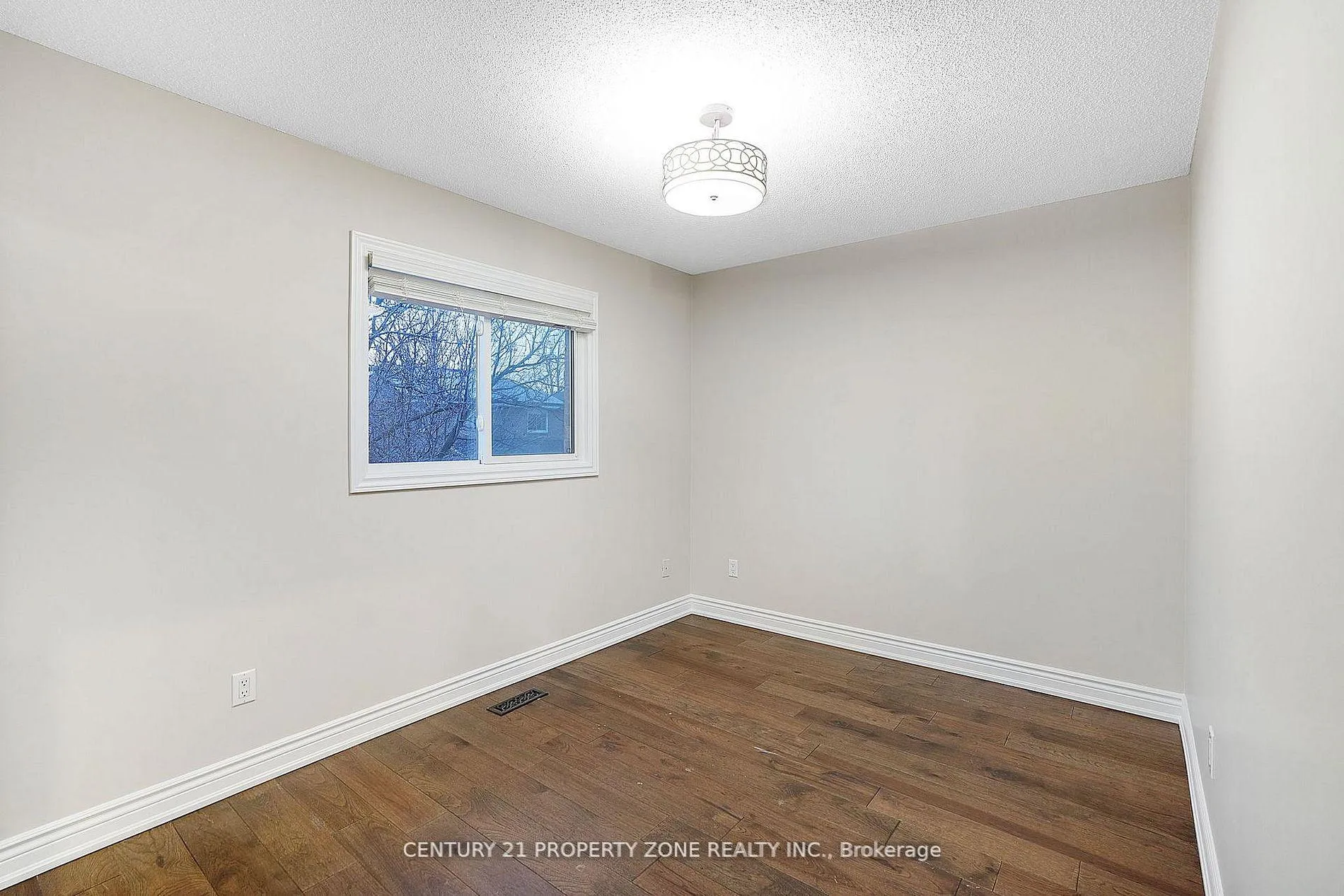 Photo 25 of 4 Garbutt Crescent, Brampton, Northwood Park — HOMEH