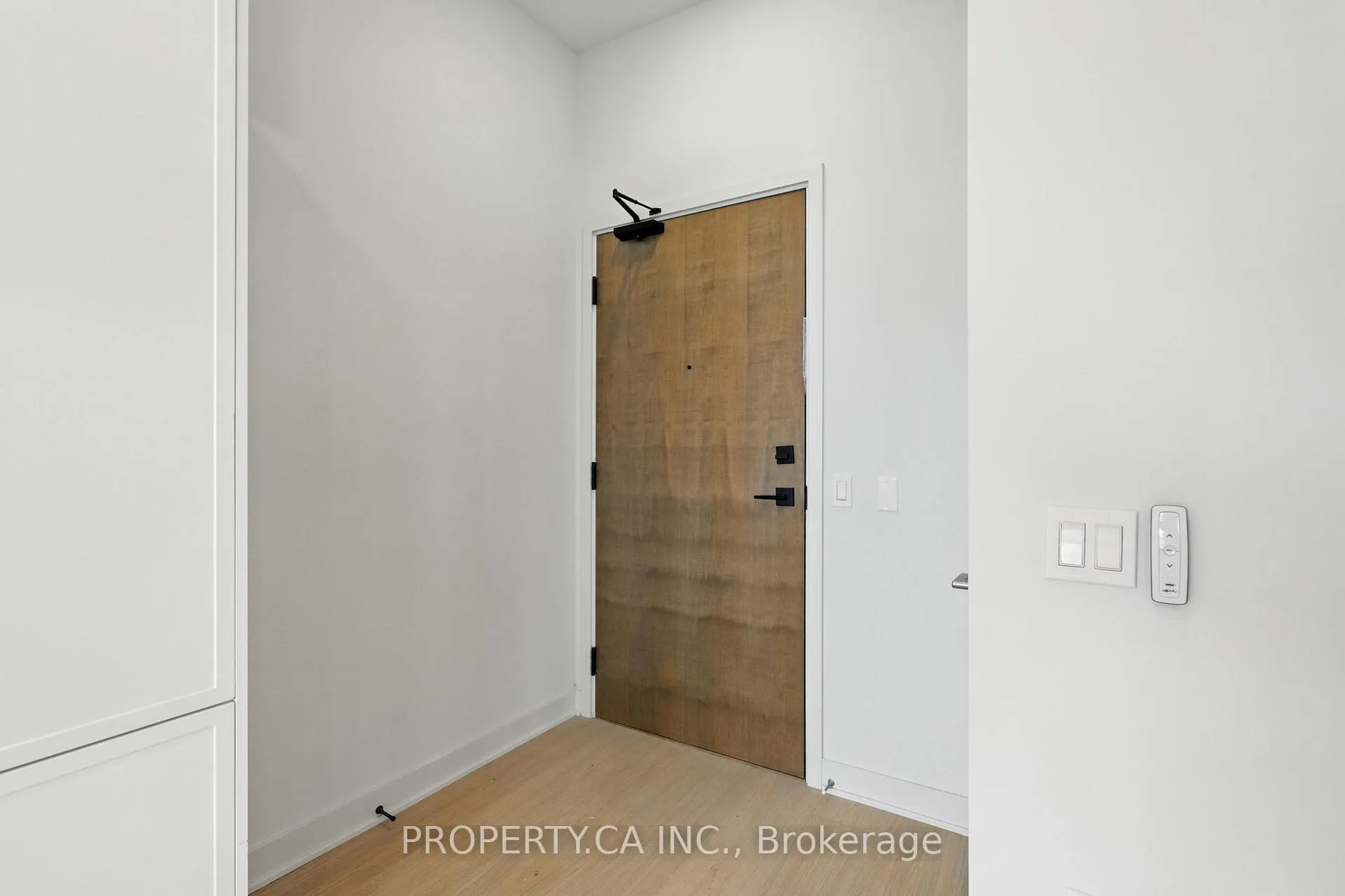 Photo 5 of Unit 5304, 2920 Highway 7, Vaughan, Concord — HOMEH