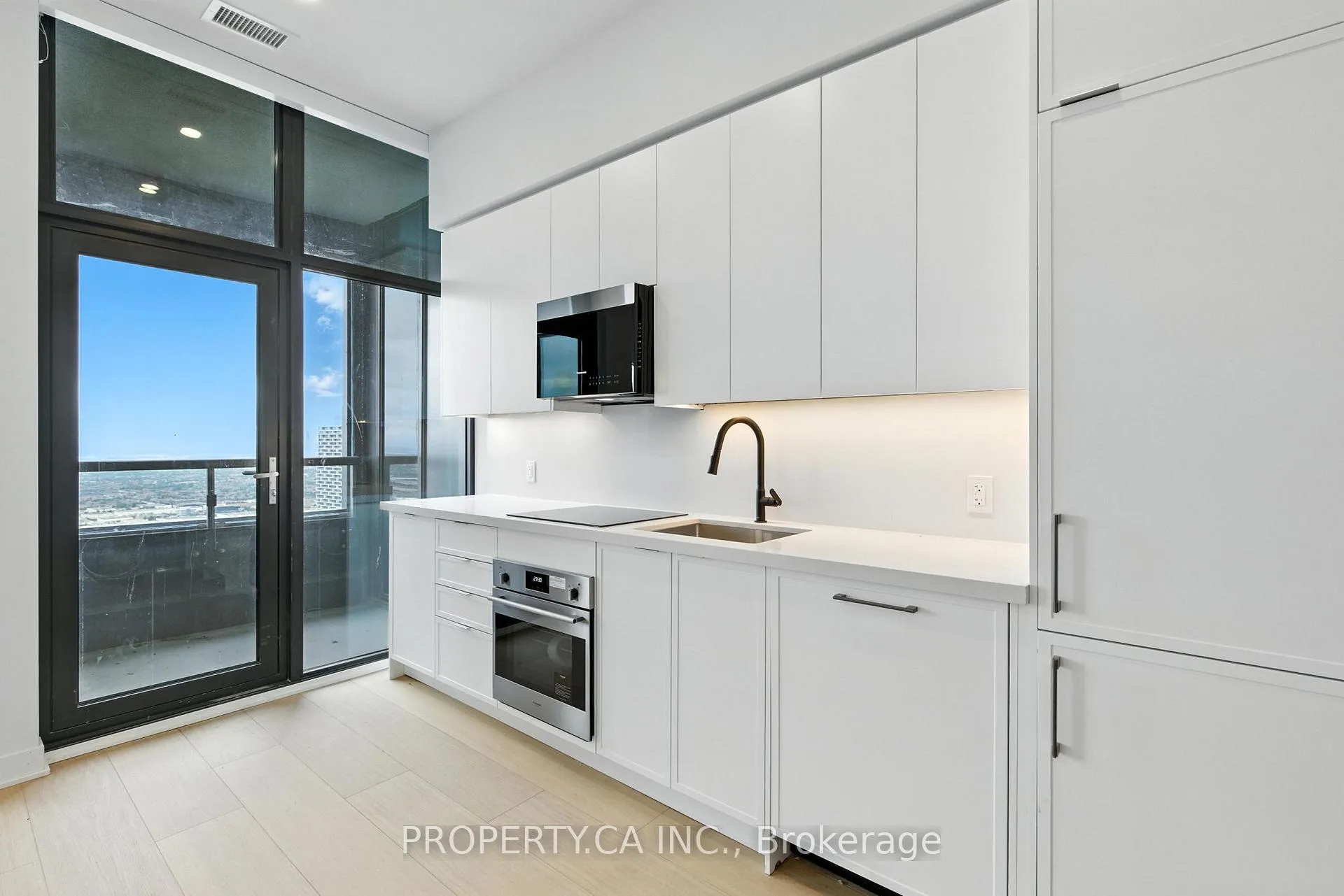 Photo 10 of Unit 5304, 2920 Highway 7, Vaughan, Concord — HOMEH