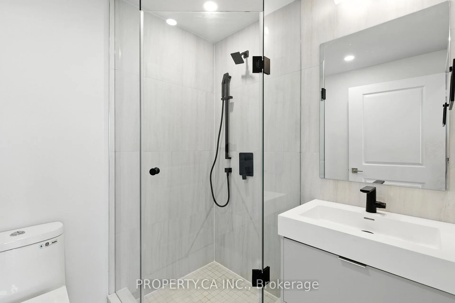Photo 13 of Unit 5304, 2920 Highway 7, Vaughan, Concord — HOMEH