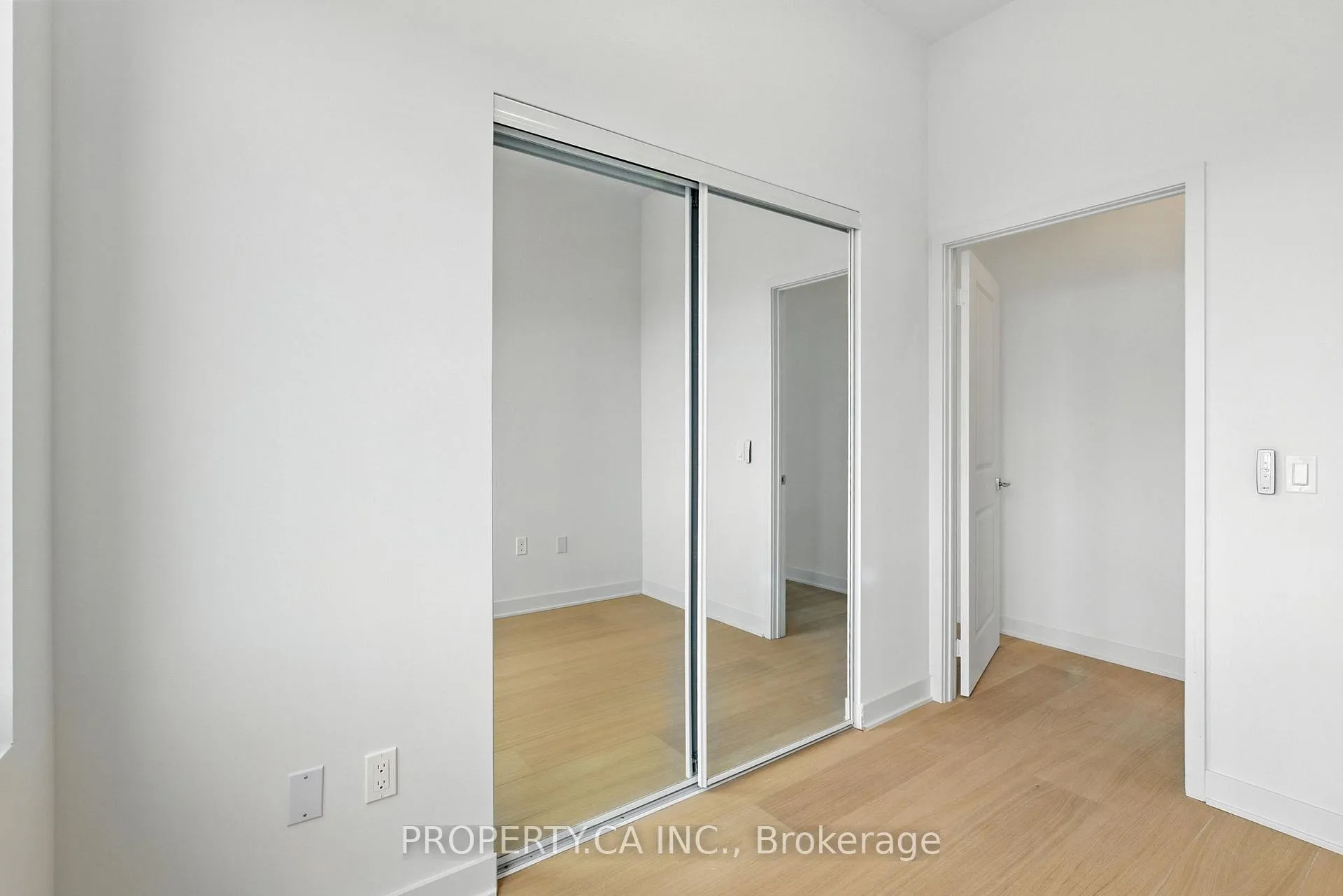 Photo 17 of Unit 5304, 2920 Highway 7, Vaughan, Concord — HOMEH